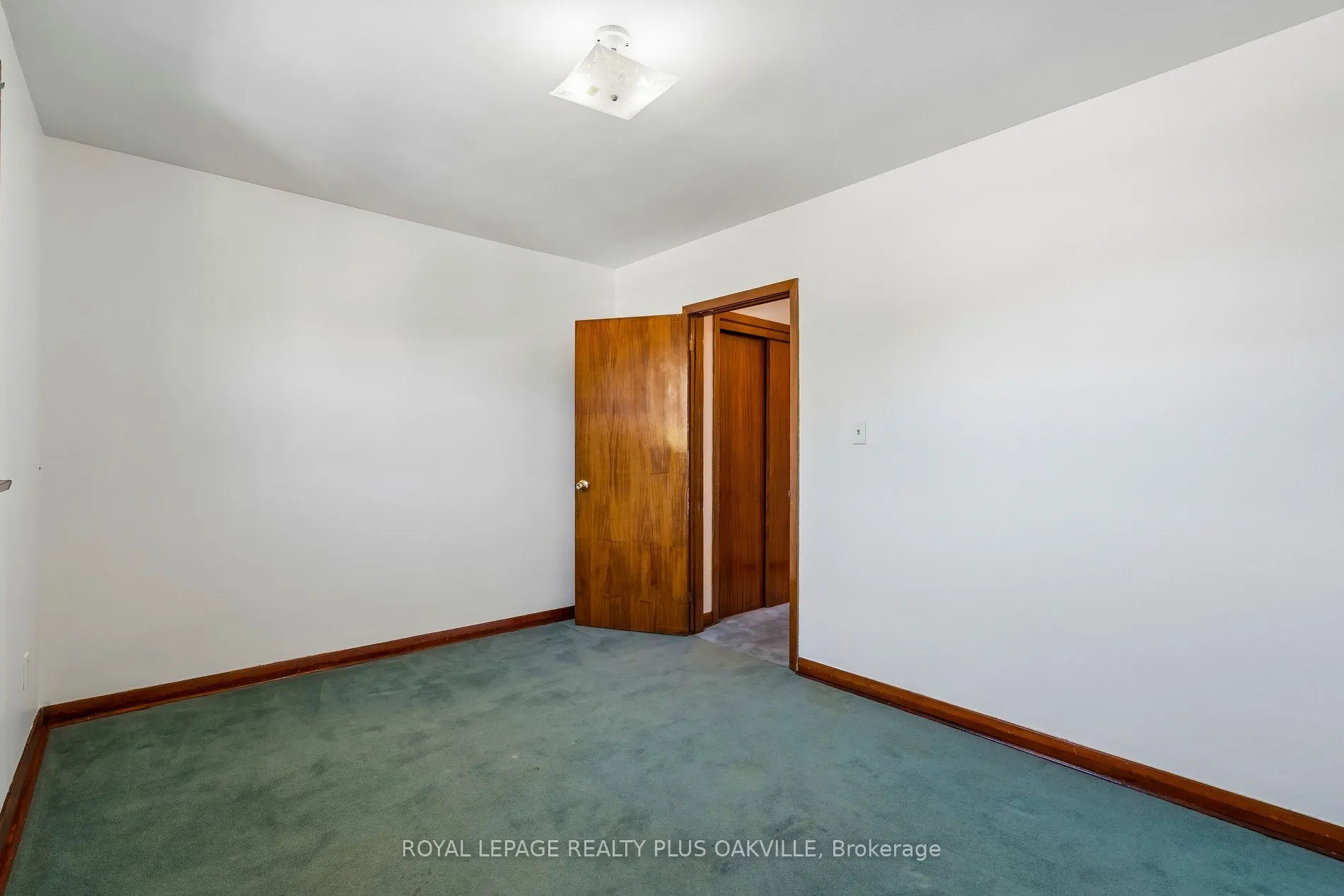 72a Lindsey Avenue