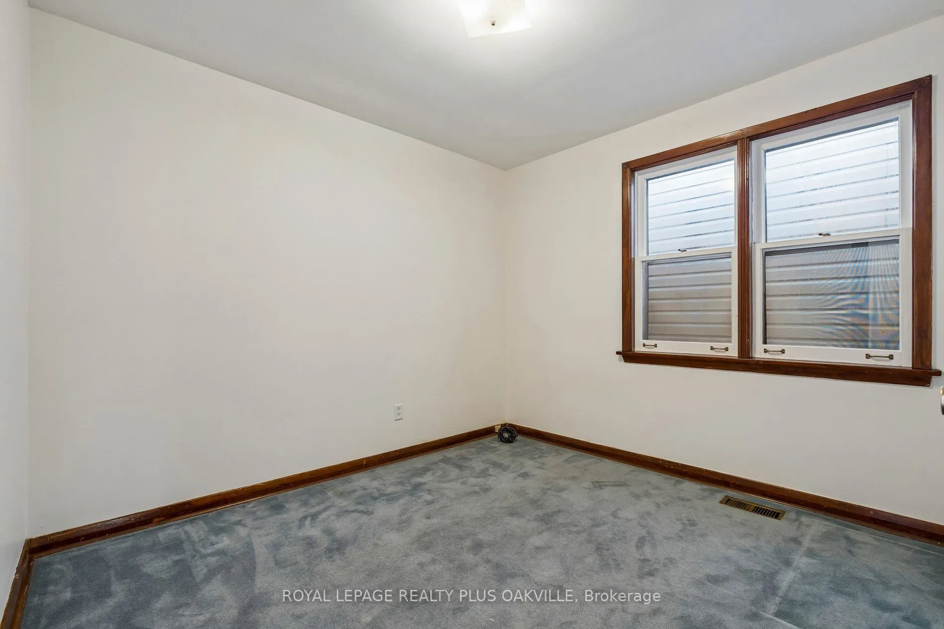 72a Lindsey Avenue