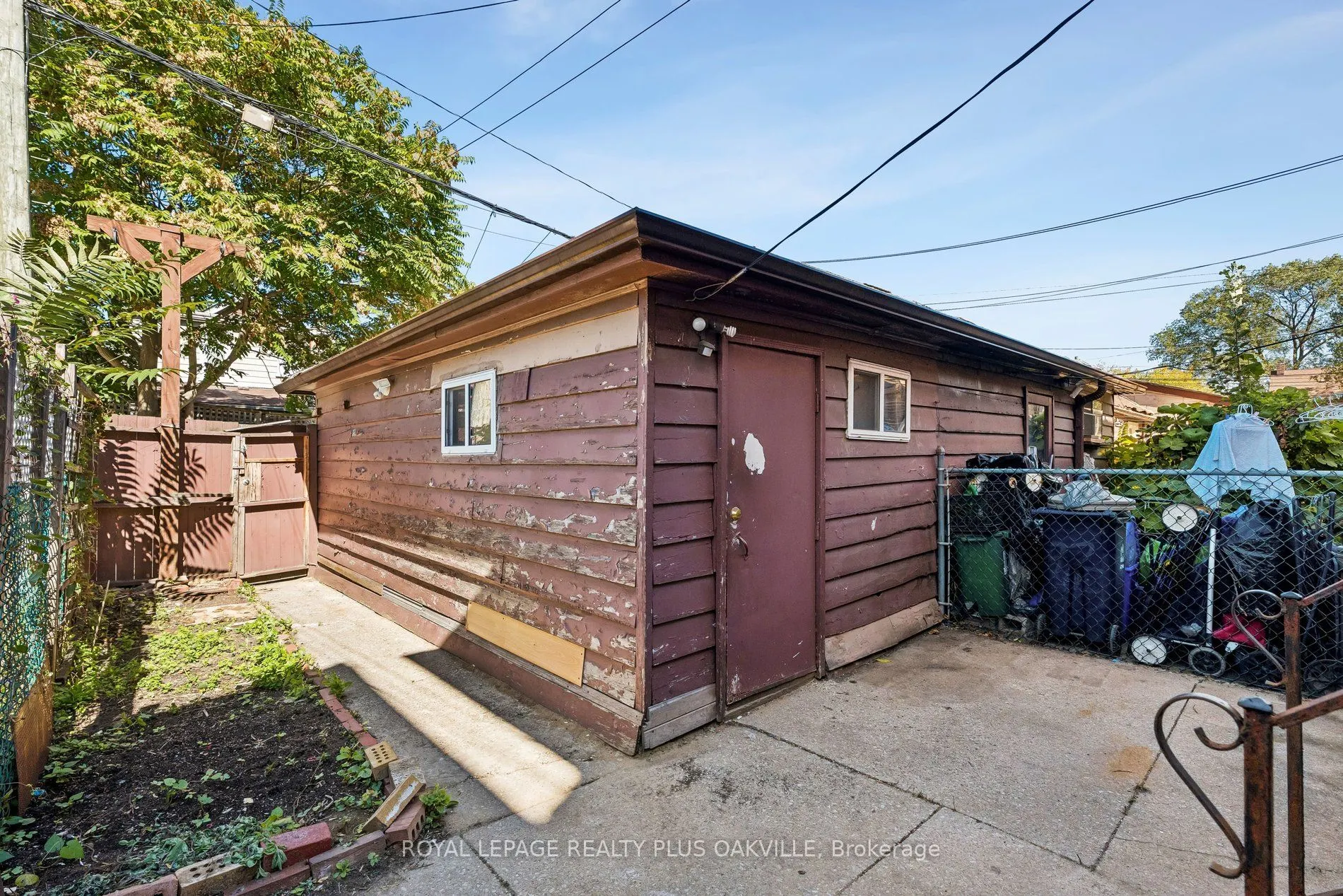 72a Lindsey Avenue