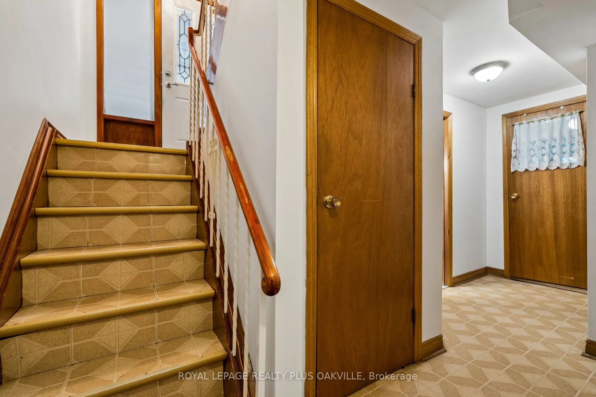 72a Lindsey Avenue