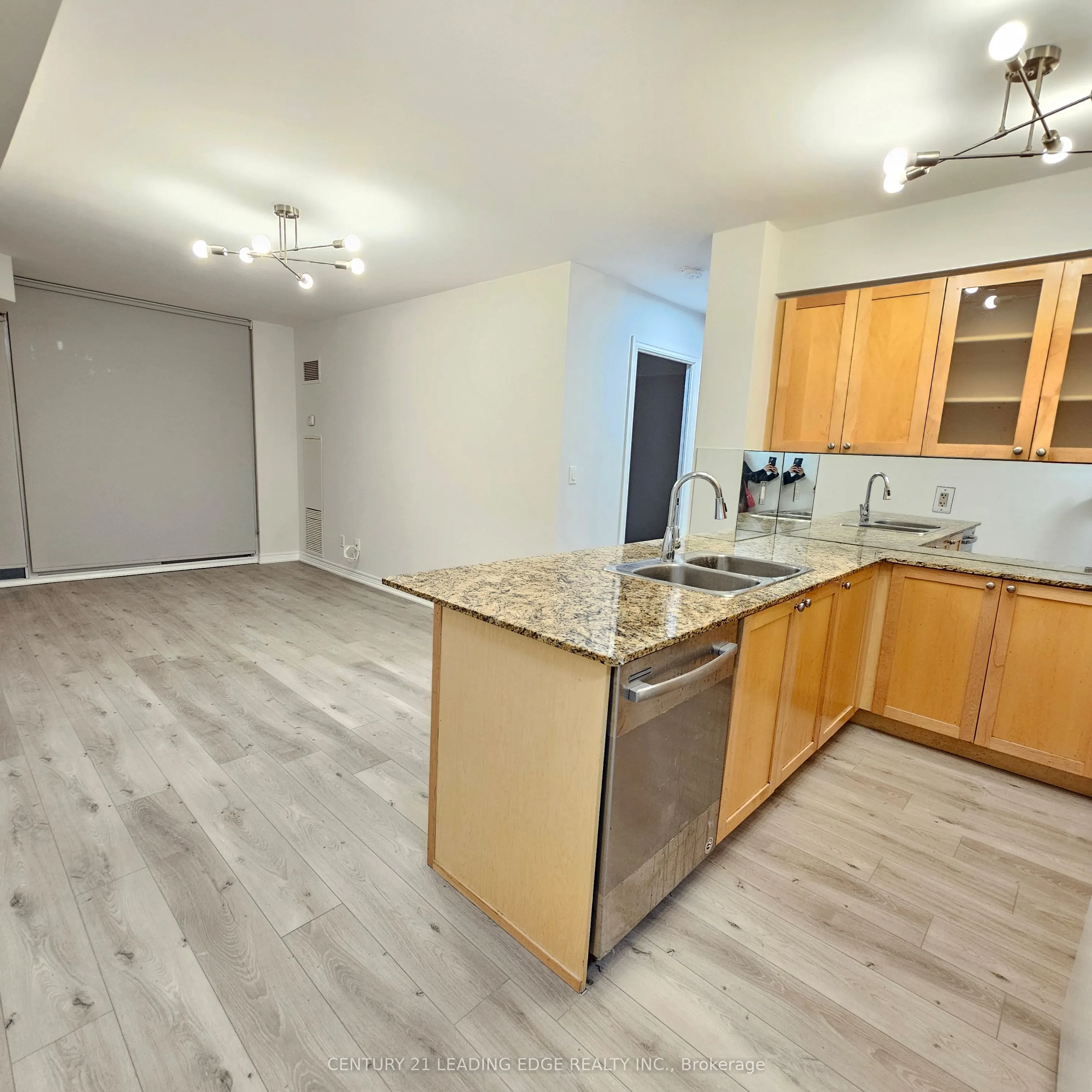 761 Bay Street #714
