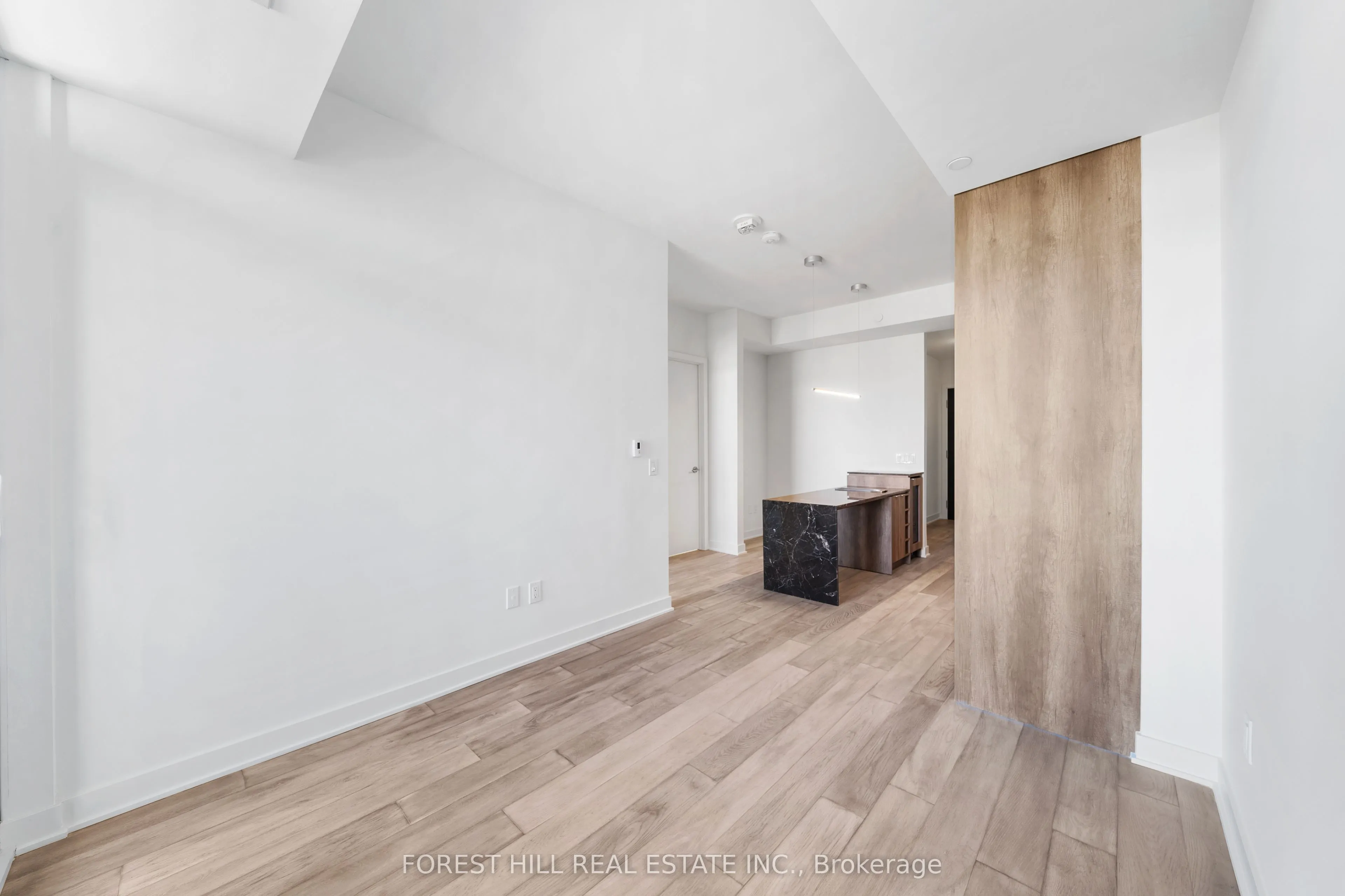 11 Yorkville Avenue #1104