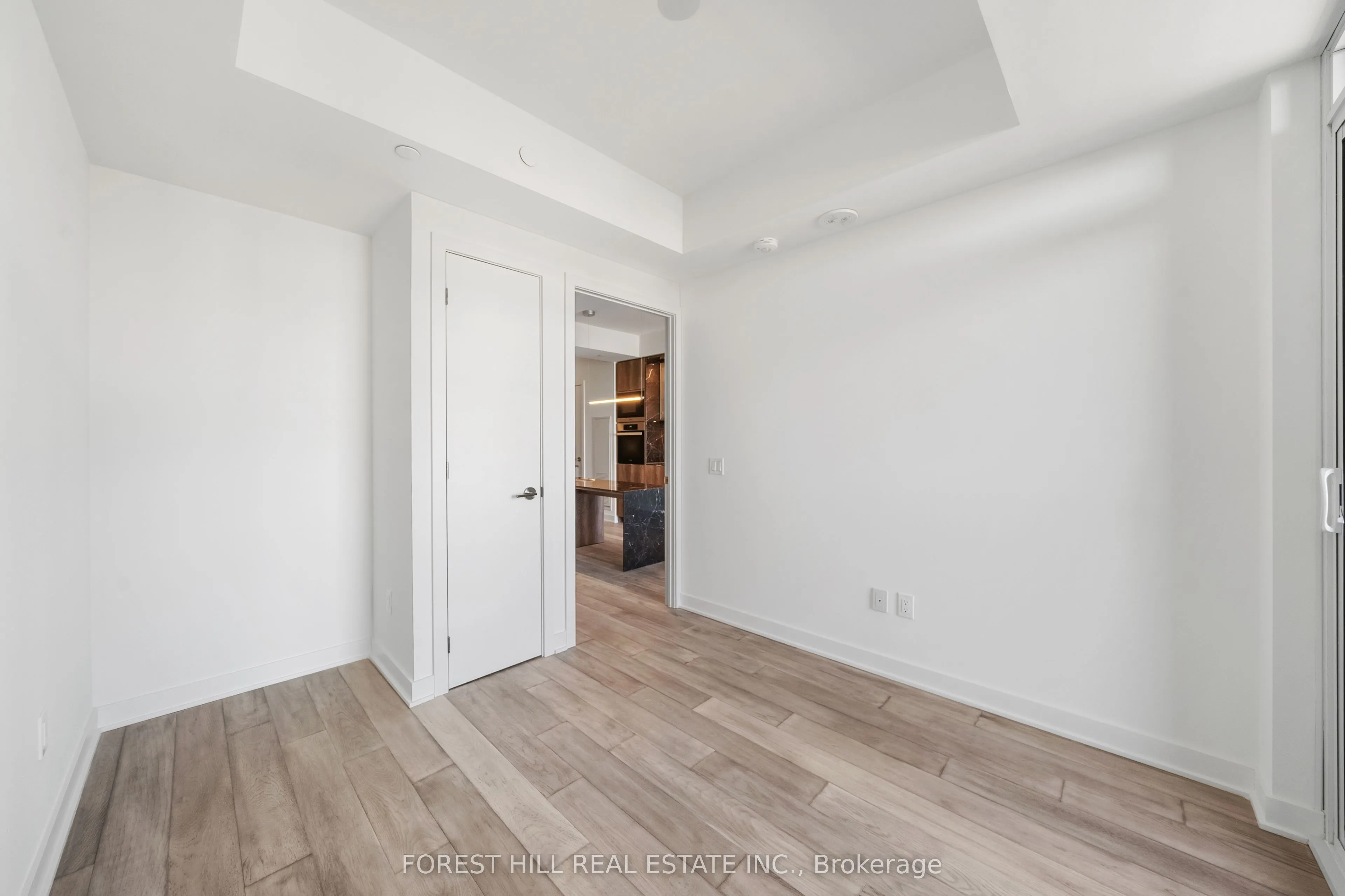 11 Yorkville Avenue #1104