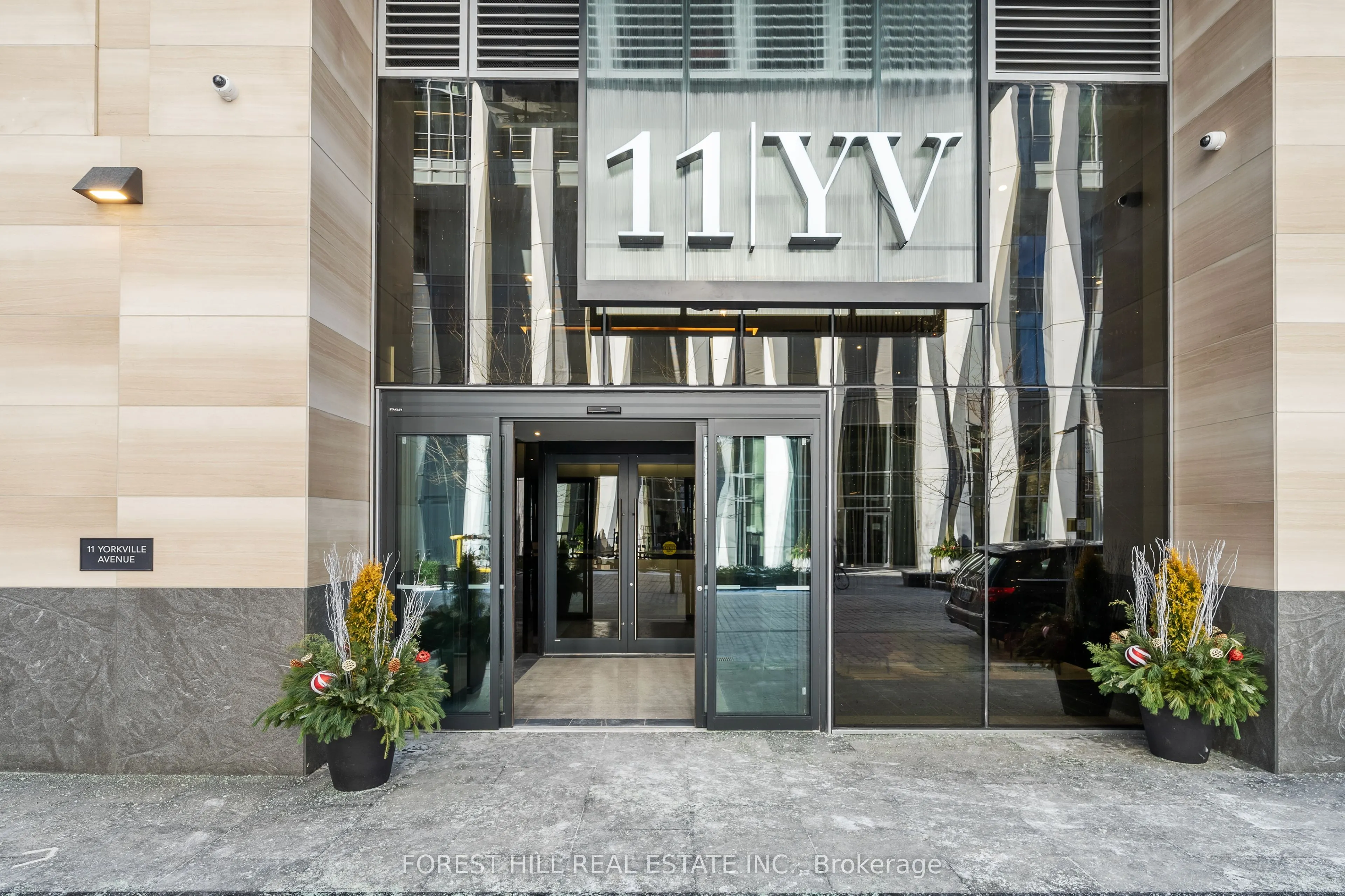 11 Yorkville Avenue #1104