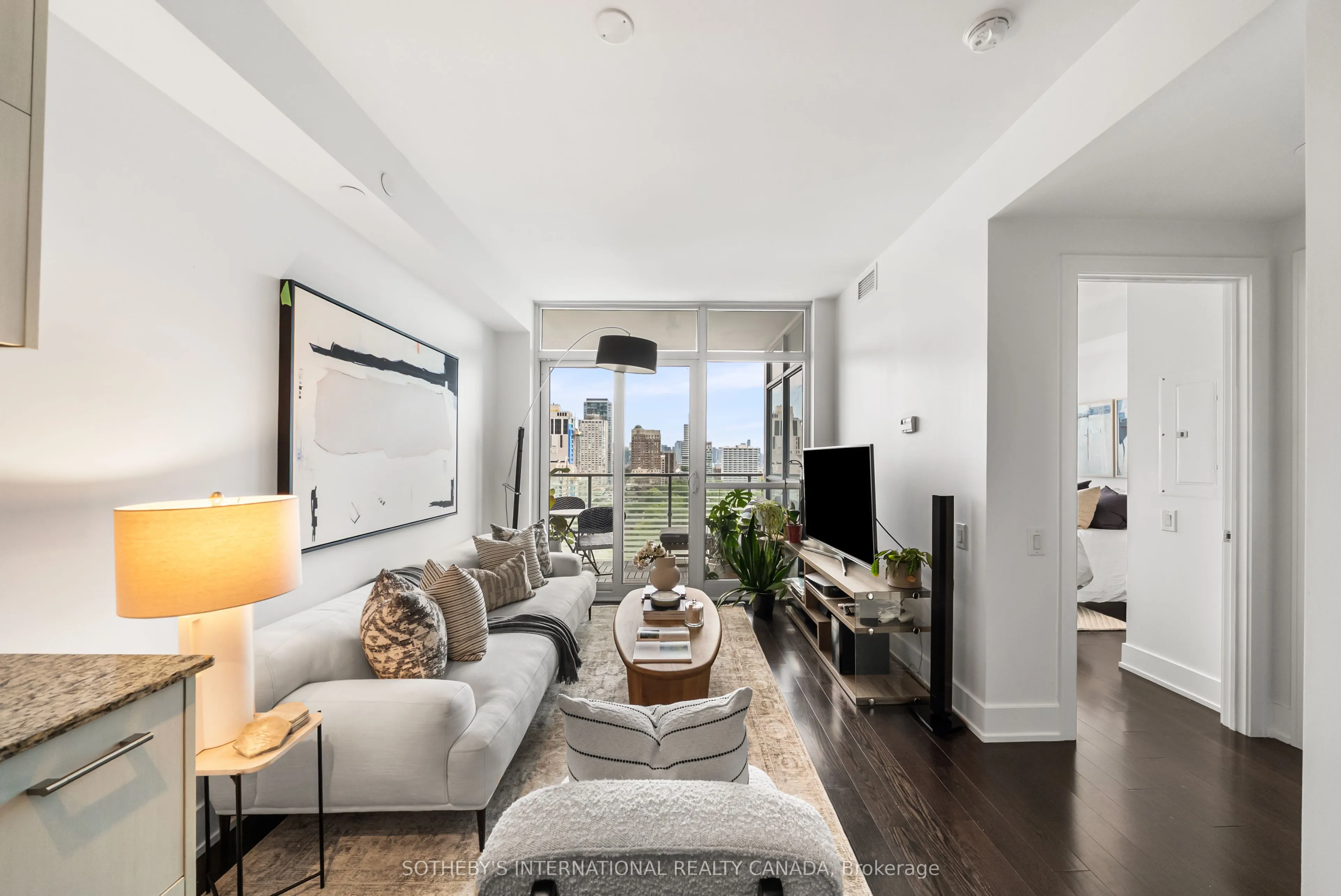 170 Avenue Road #1503