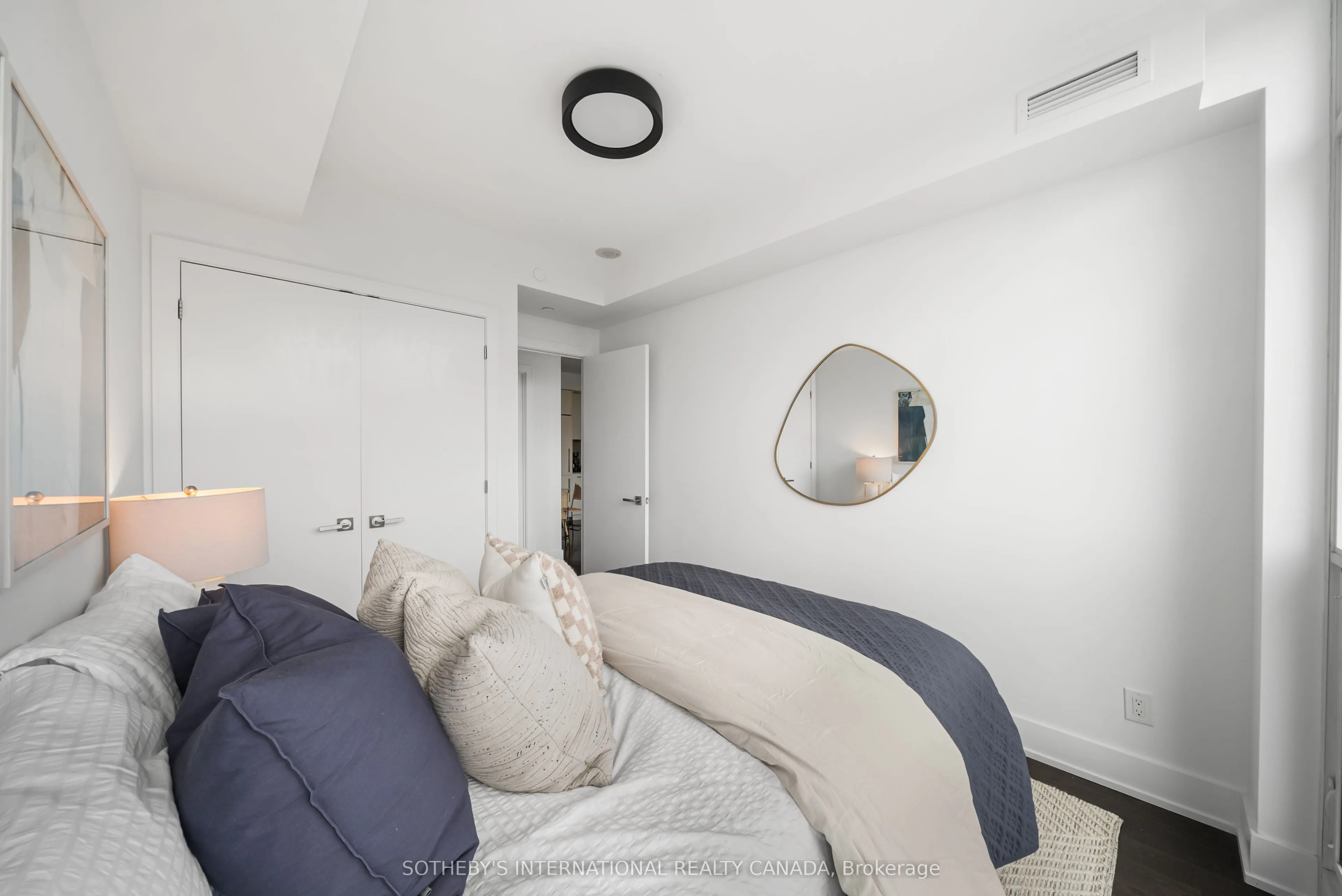 170 Avenue Road #1503