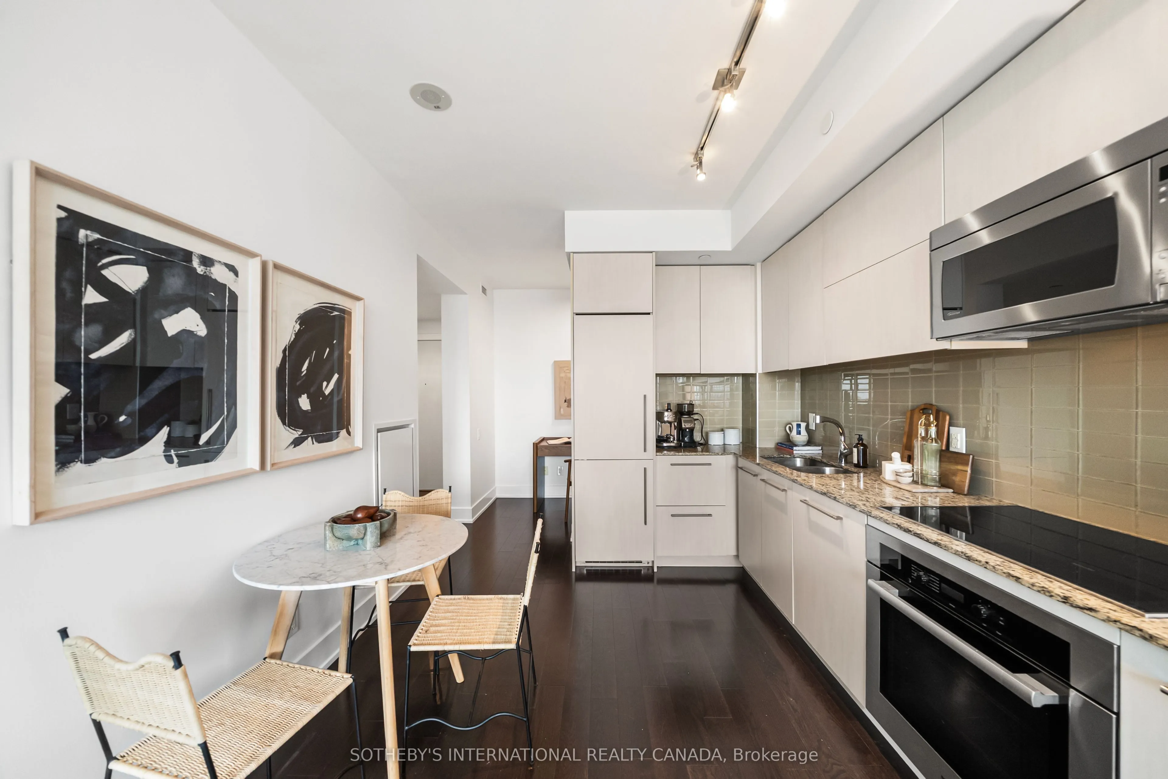 170 Avenue Road #1503