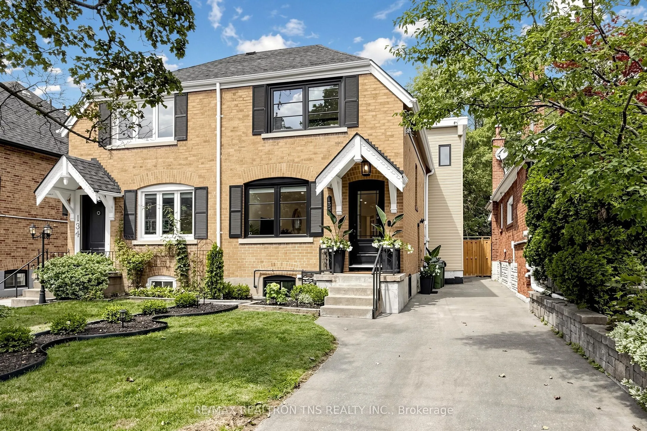 136 Glenvale Boulevard