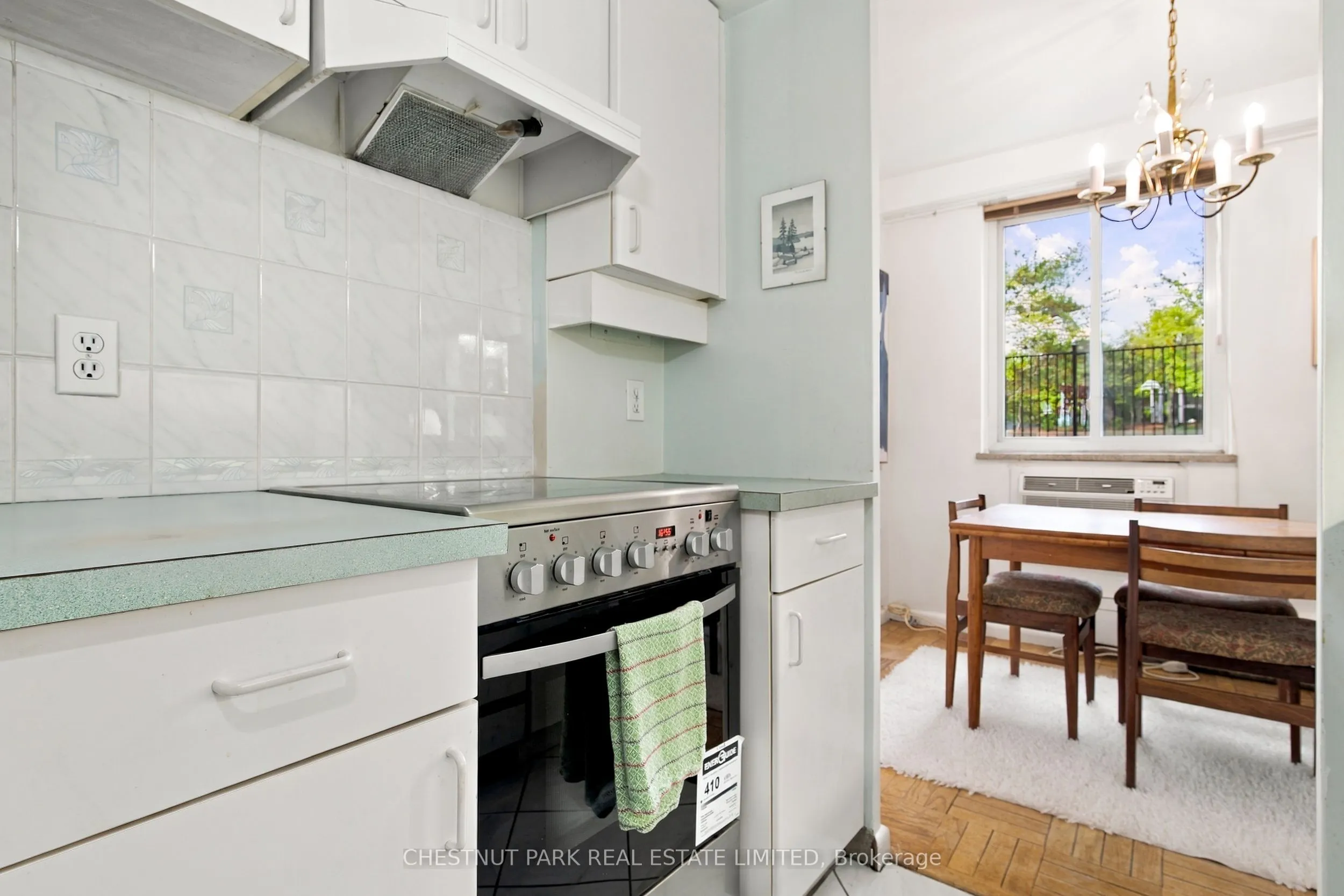158 Crescent Road #102