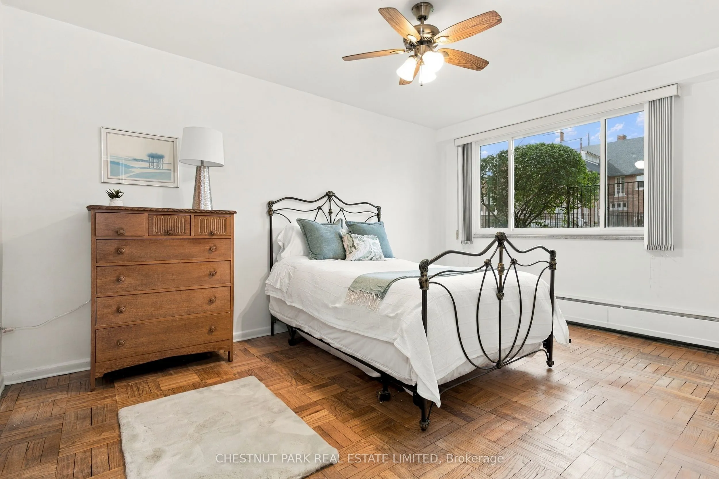 158 Crescent Road #102