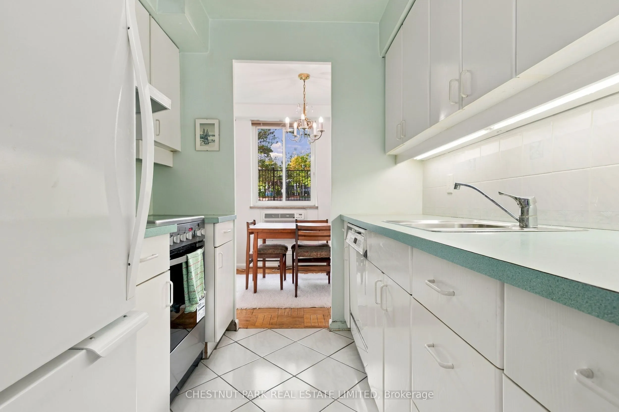 158 Crescent Road #102