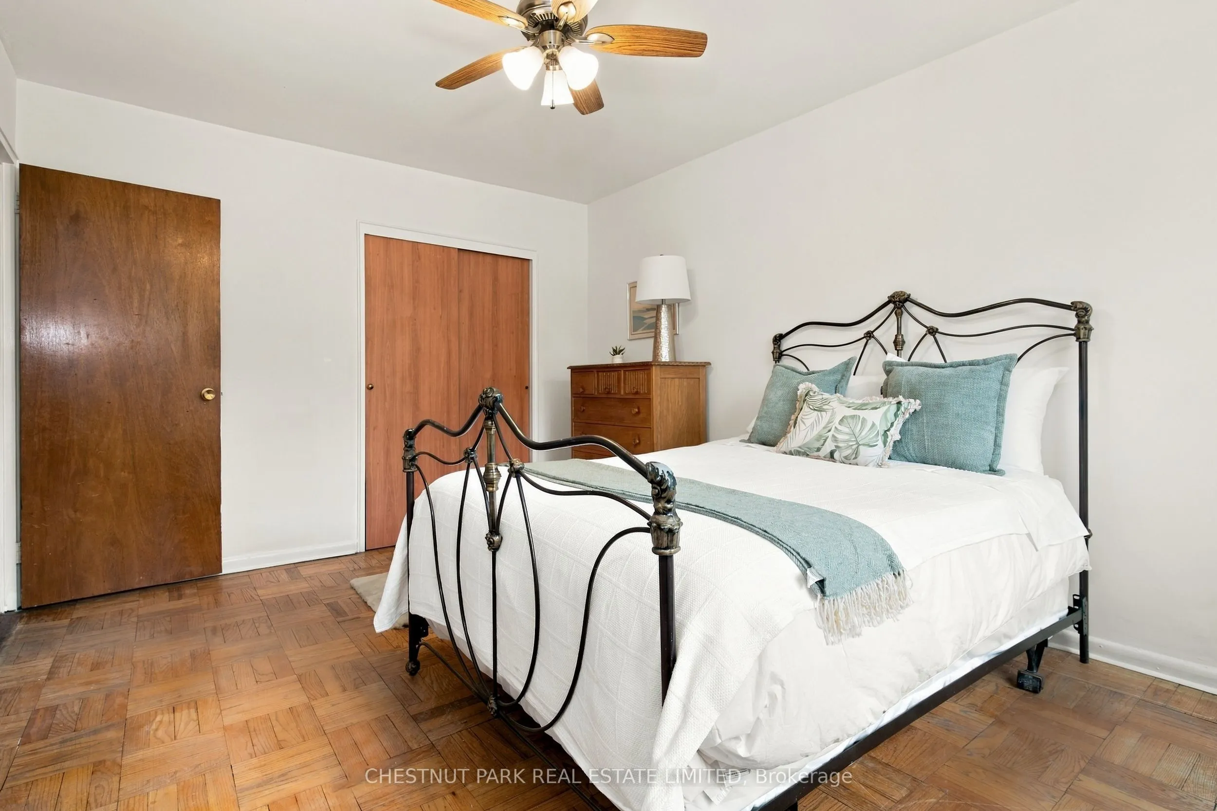 158 Crescent Road #102