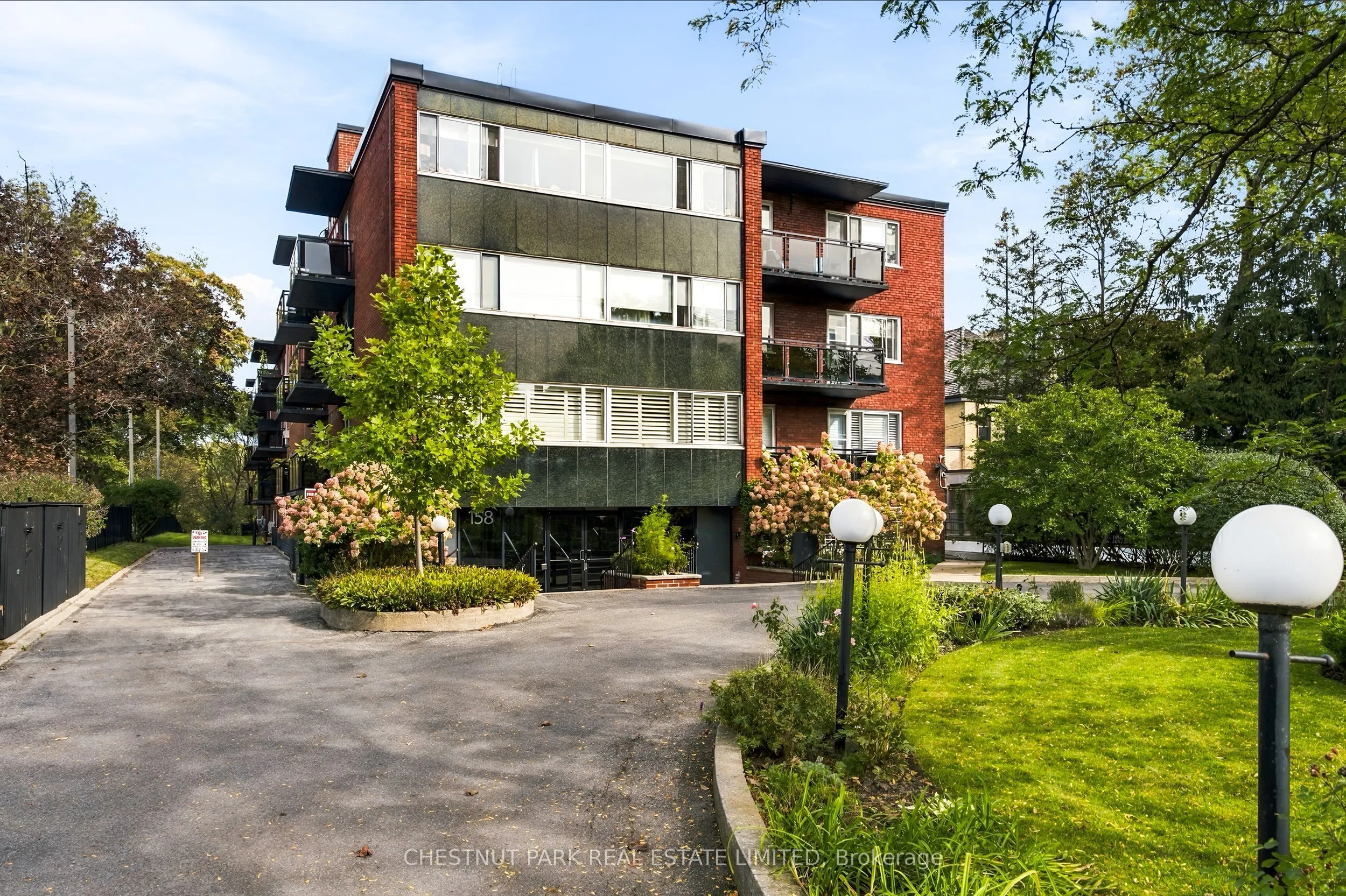 158 Crescent Road #102