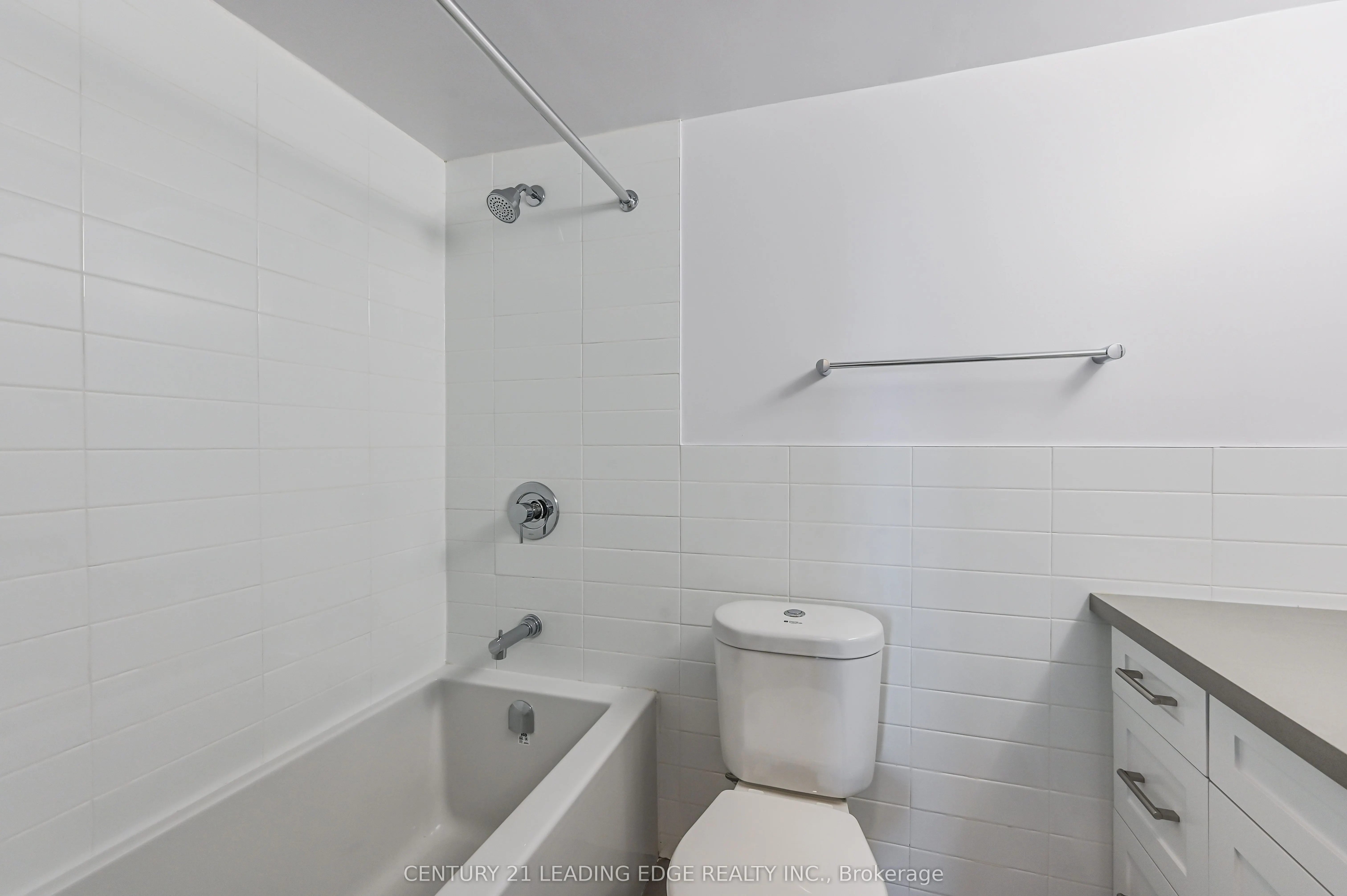 20 Prince Arthur Avenue #5G