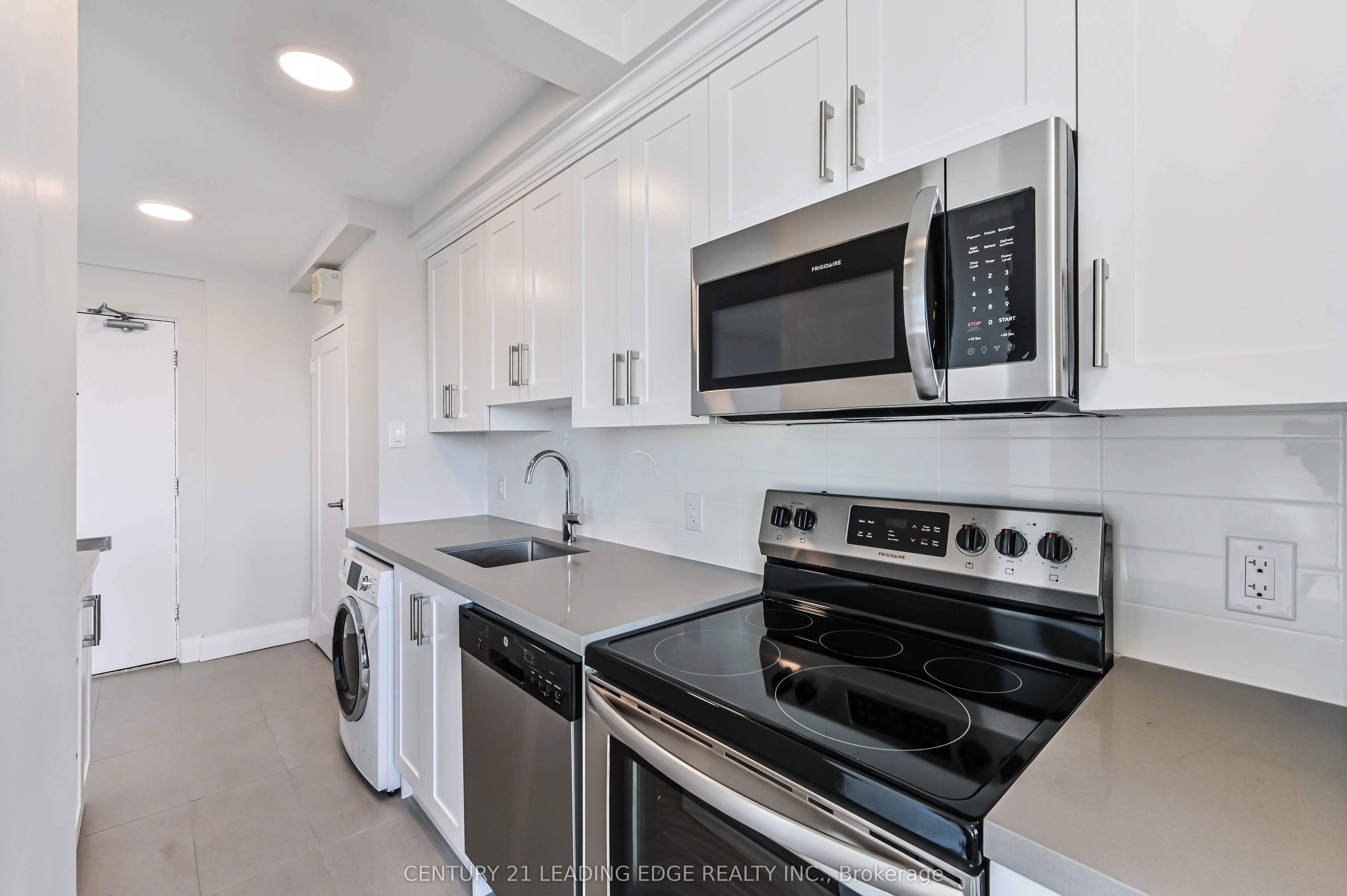 20 Prince Arthur Avenue #5G