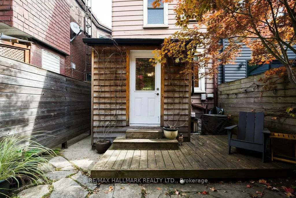 502 Lansdowne Avenue