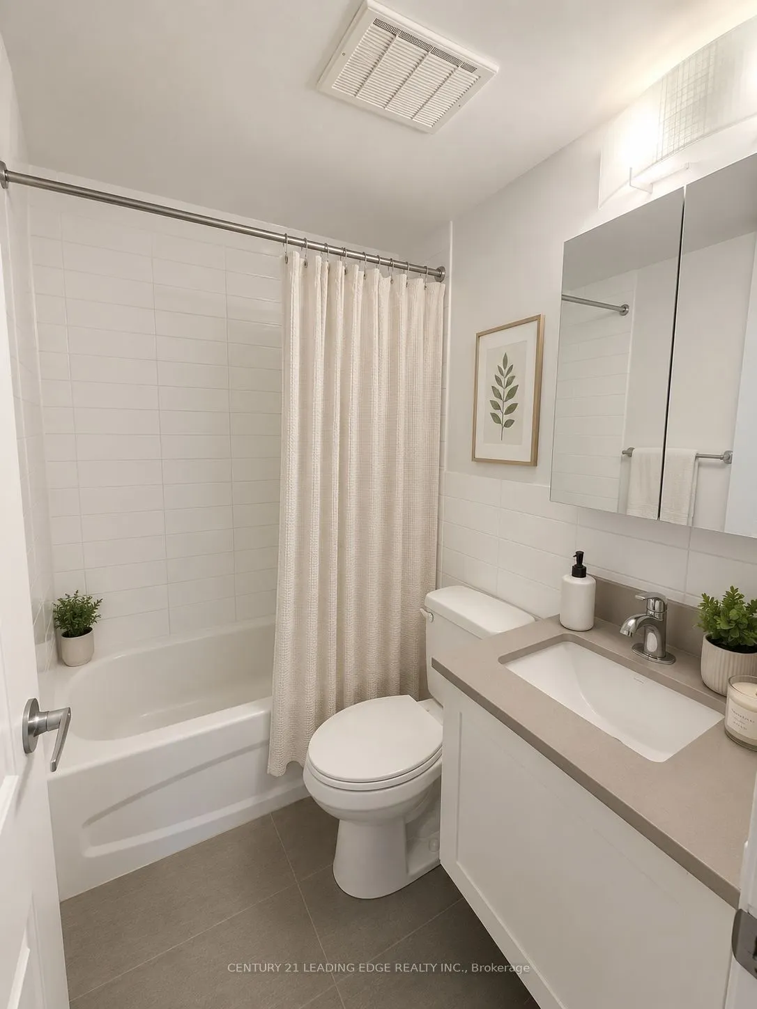 20 Prince Arthur Avenue #23E