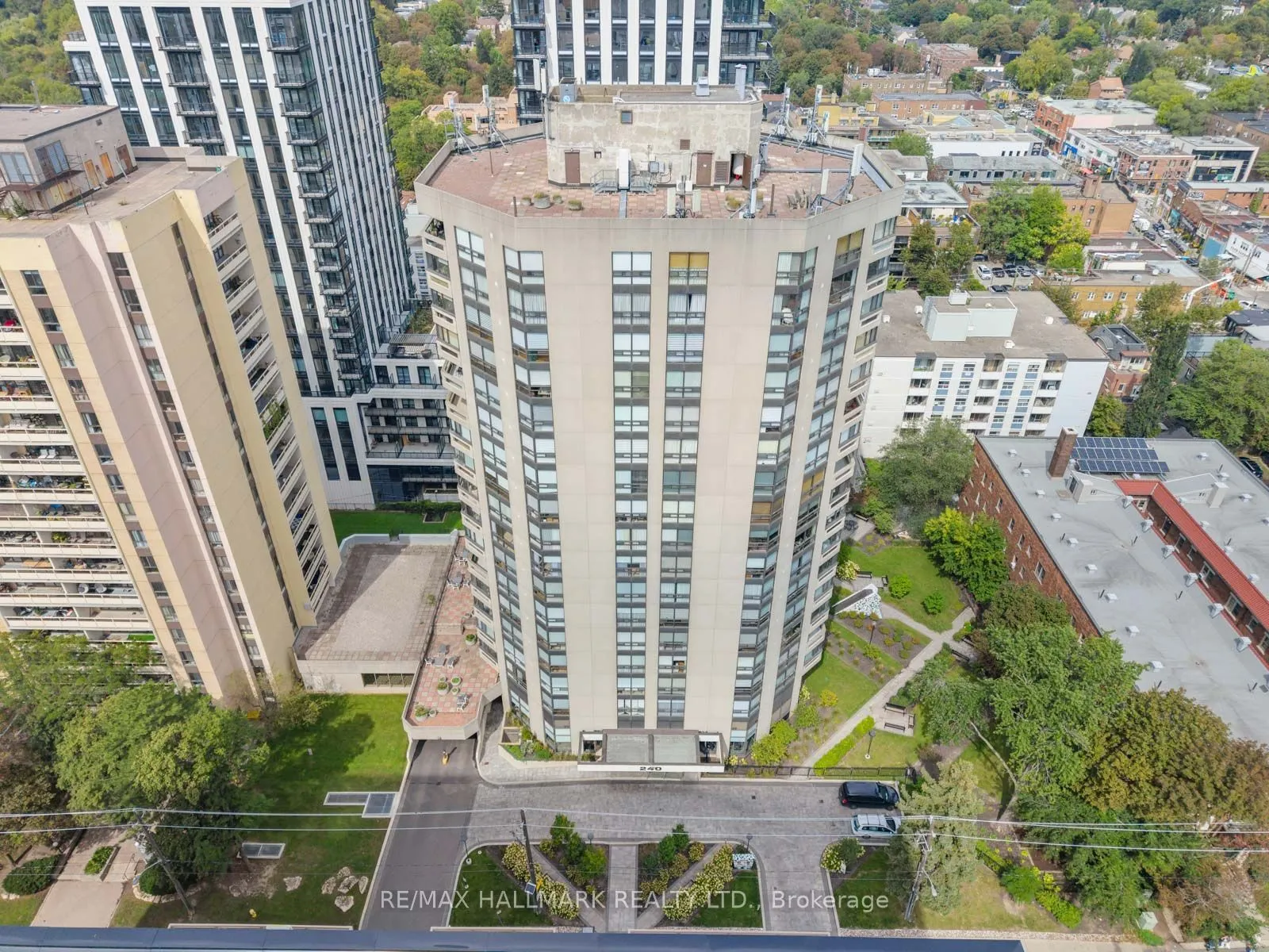 240 Heath Street W #1401