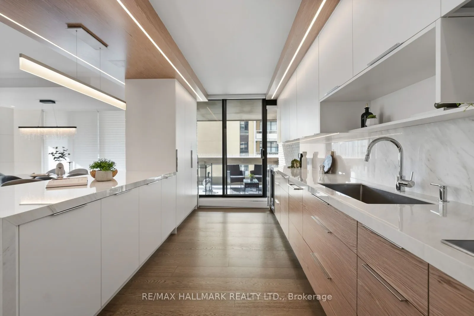240 Heath Street W #1401