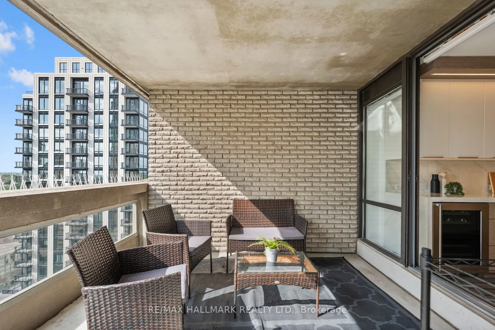 240 Heath Street W #1401