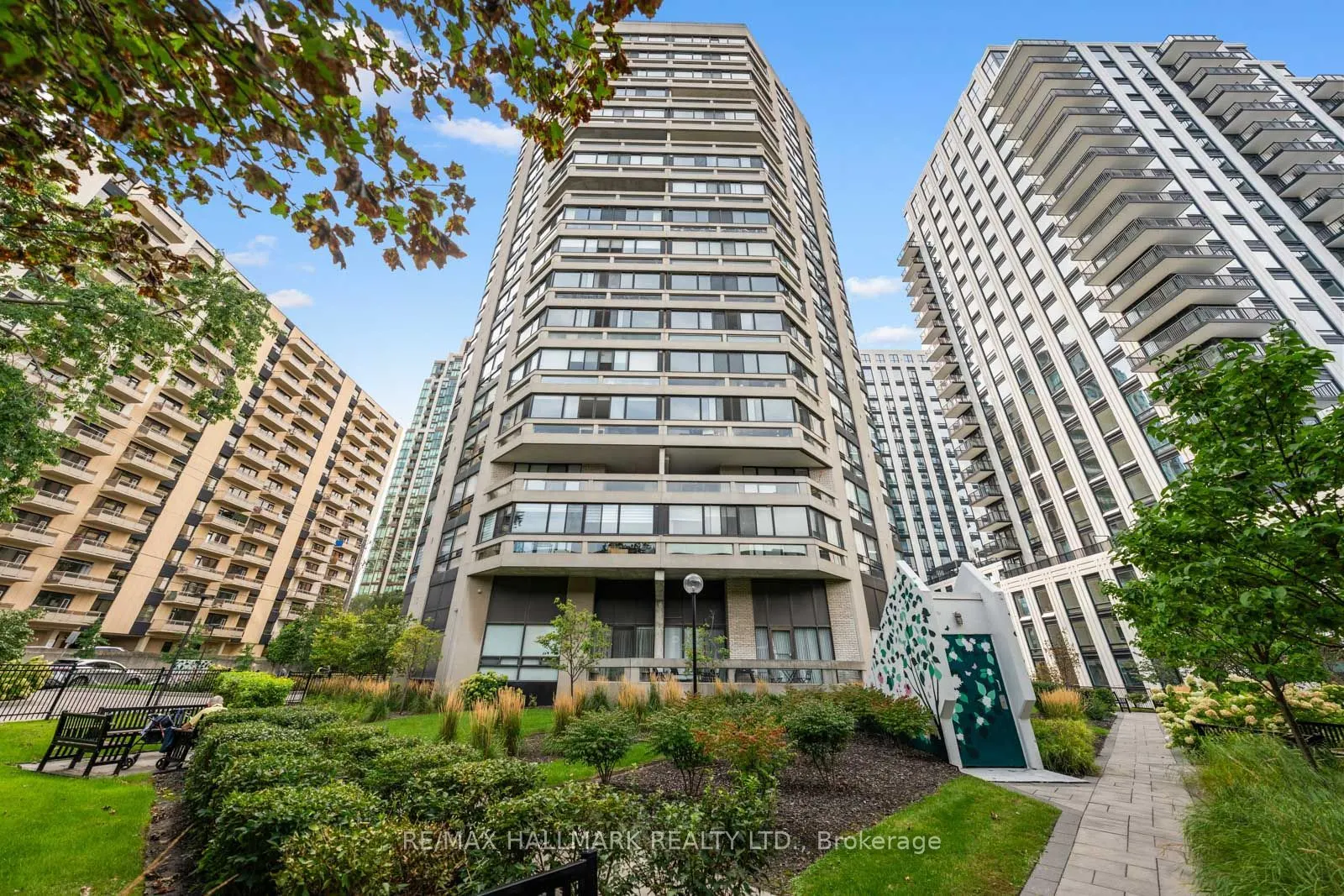240 Heath Street W #1401