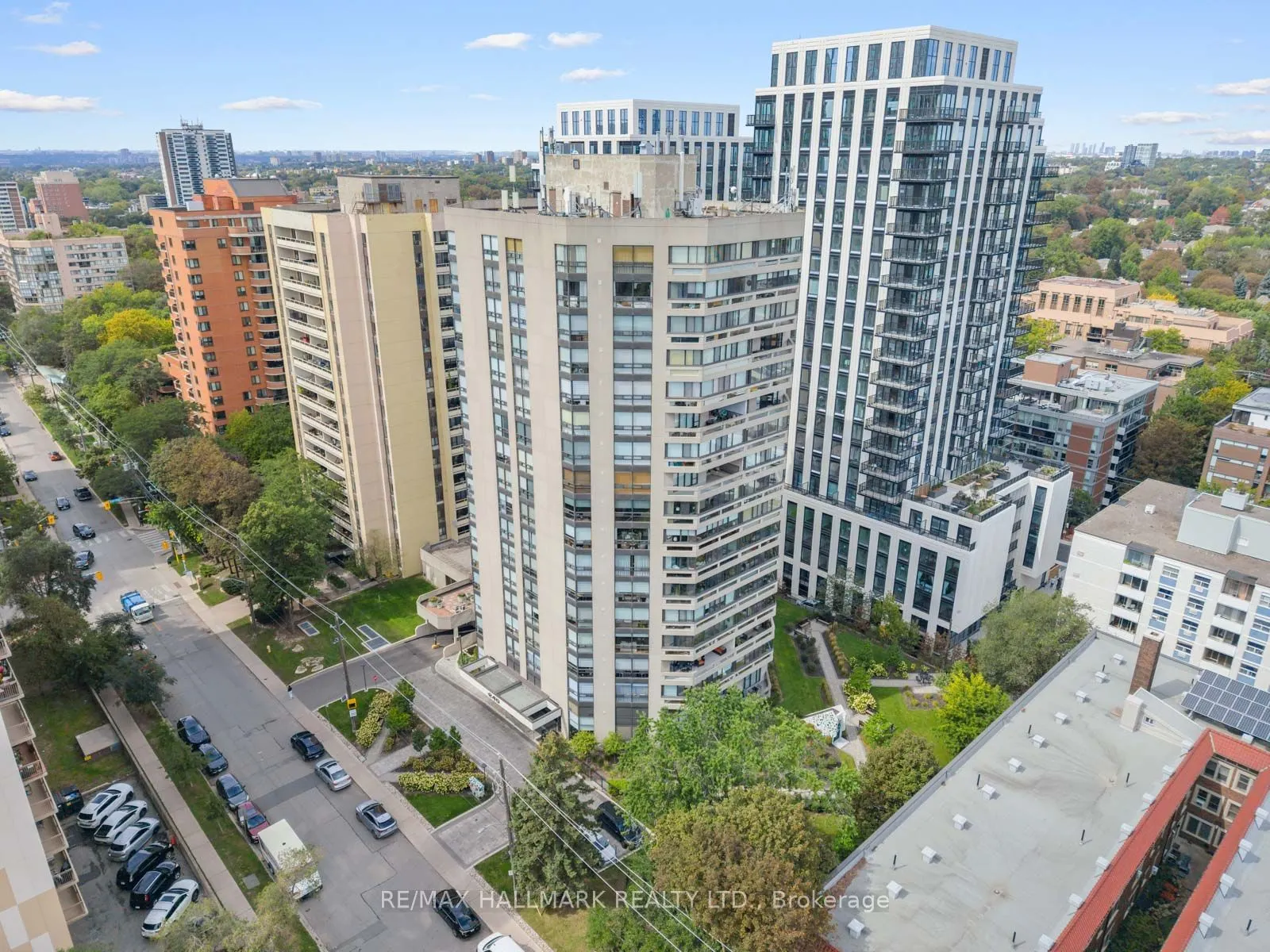 240 Heath Street W #1401