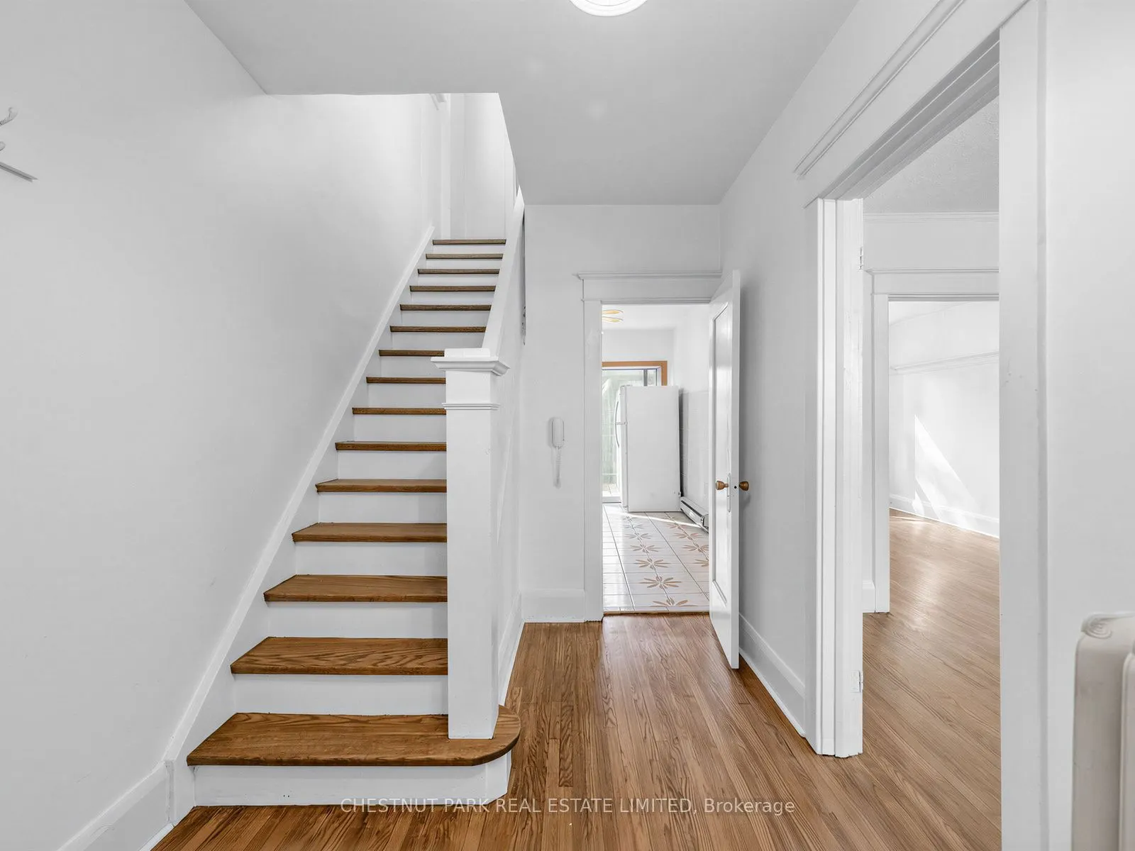 122 Forman Avenue