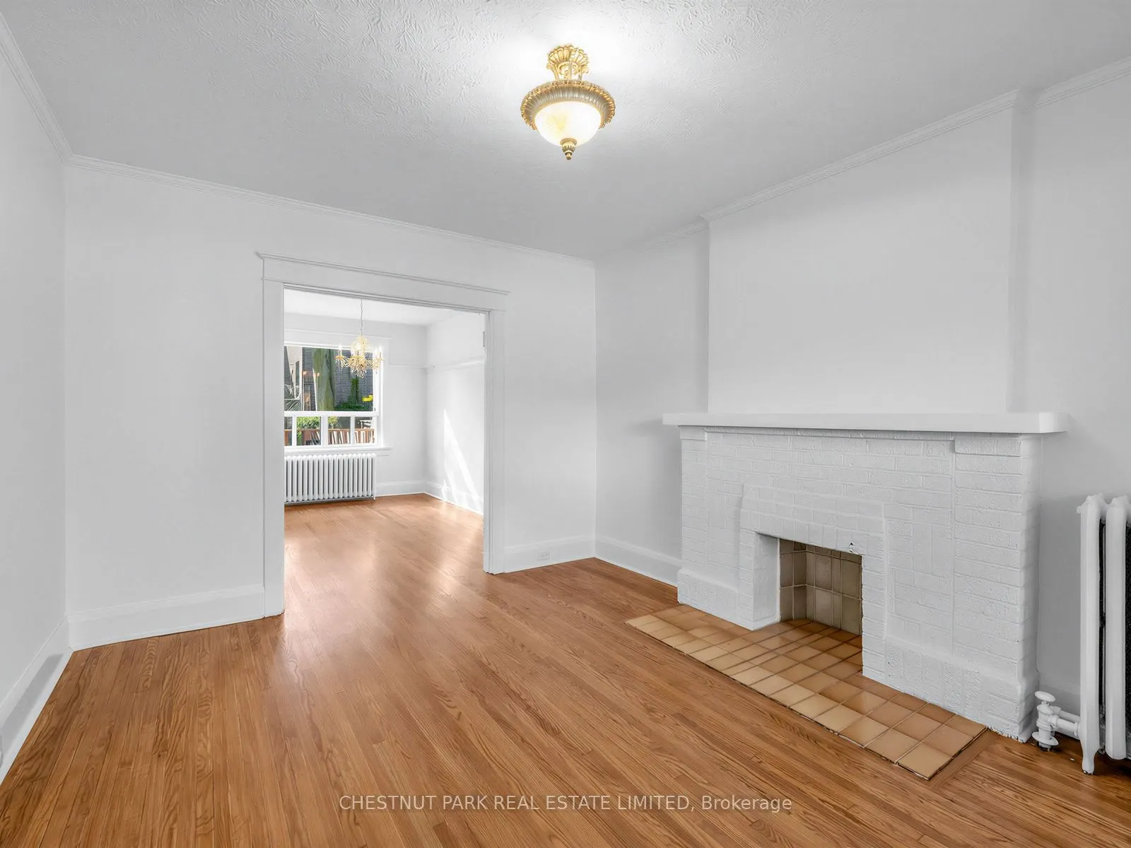 122 Forman Avenue