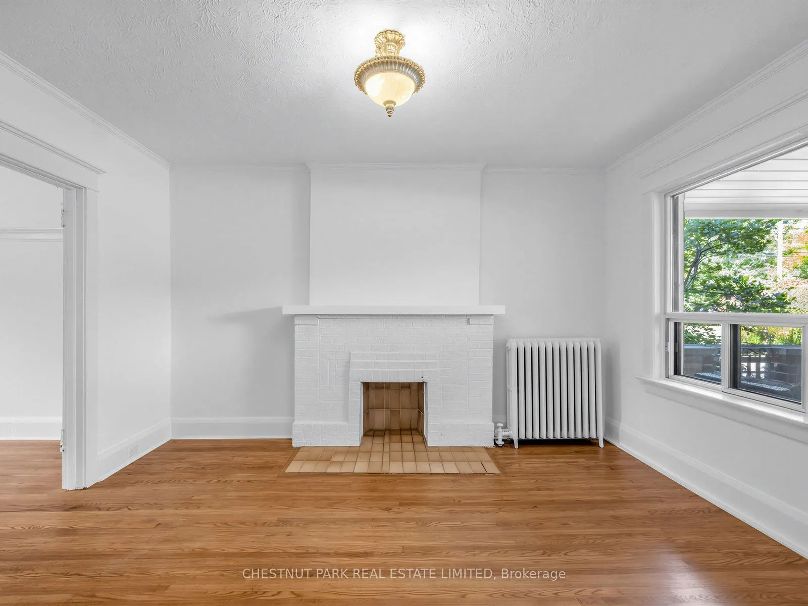 122 Forman Avenue