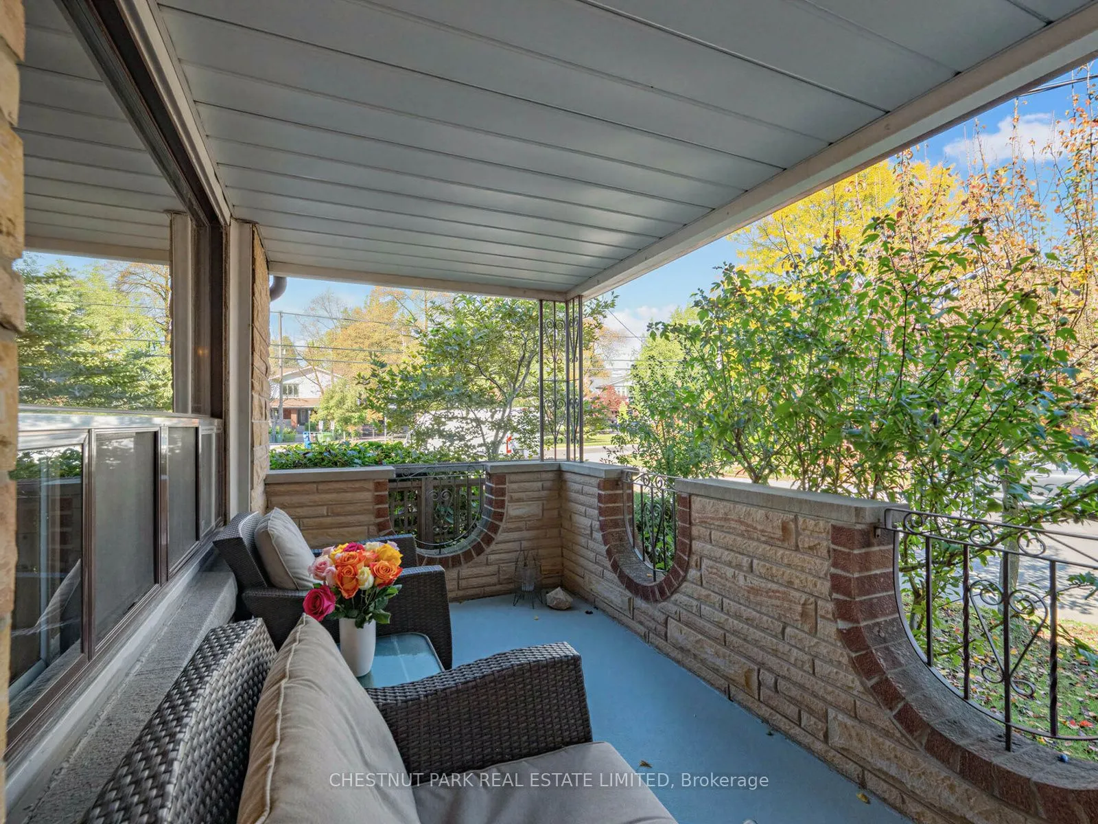 122 Forman Avenue