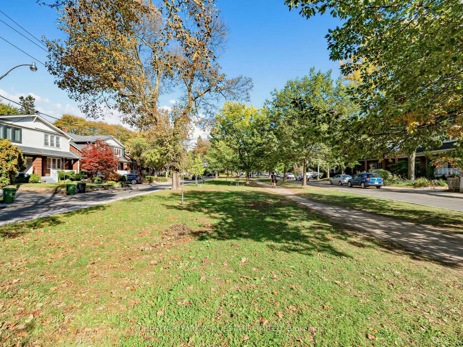 122 Forman Avenue