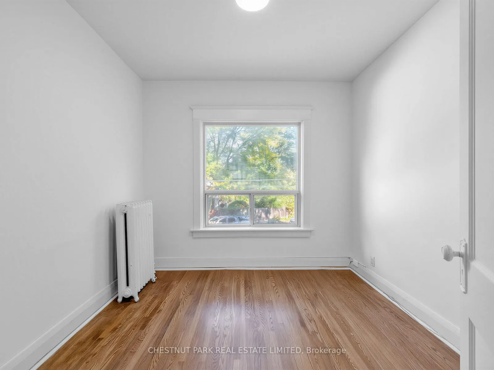 122 Forman Avenue