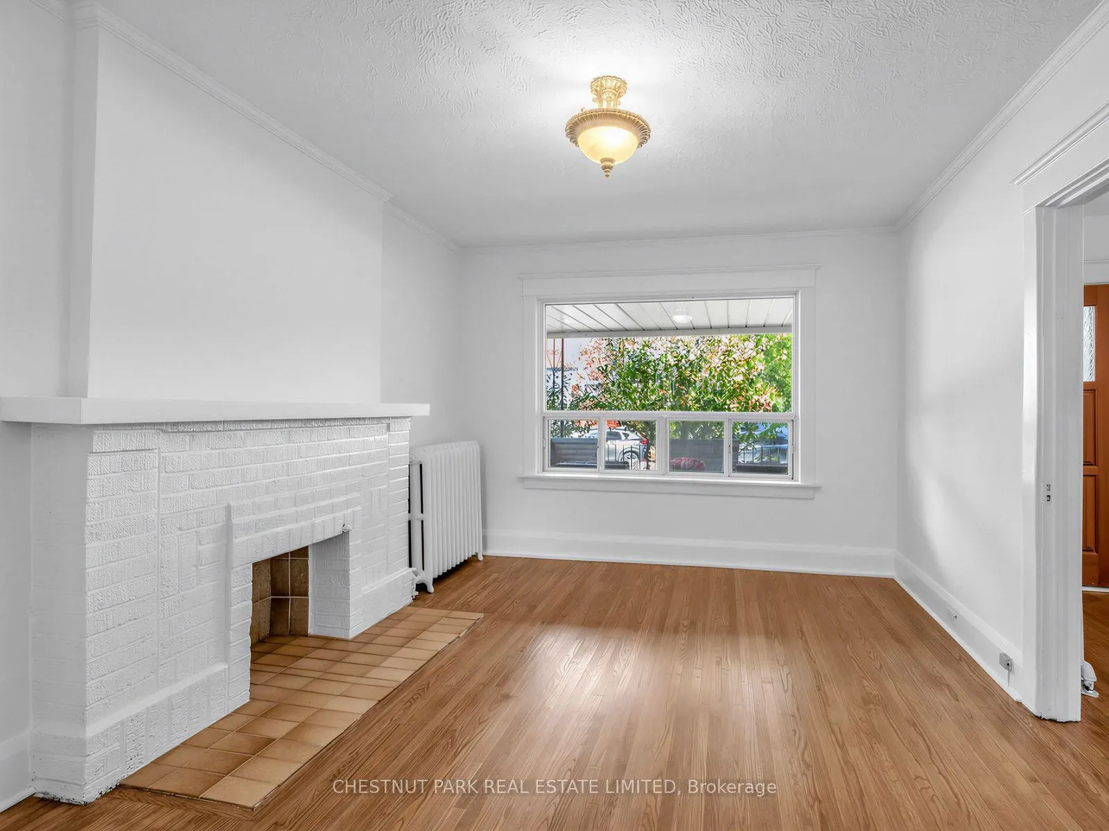 122 Forman Avenue