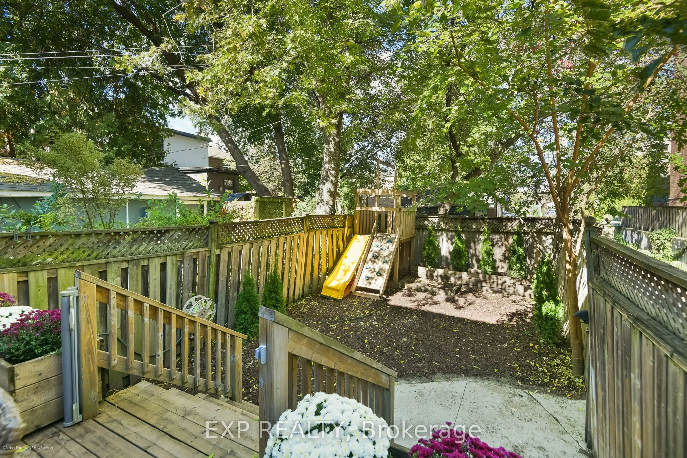 6 Louise Avenue