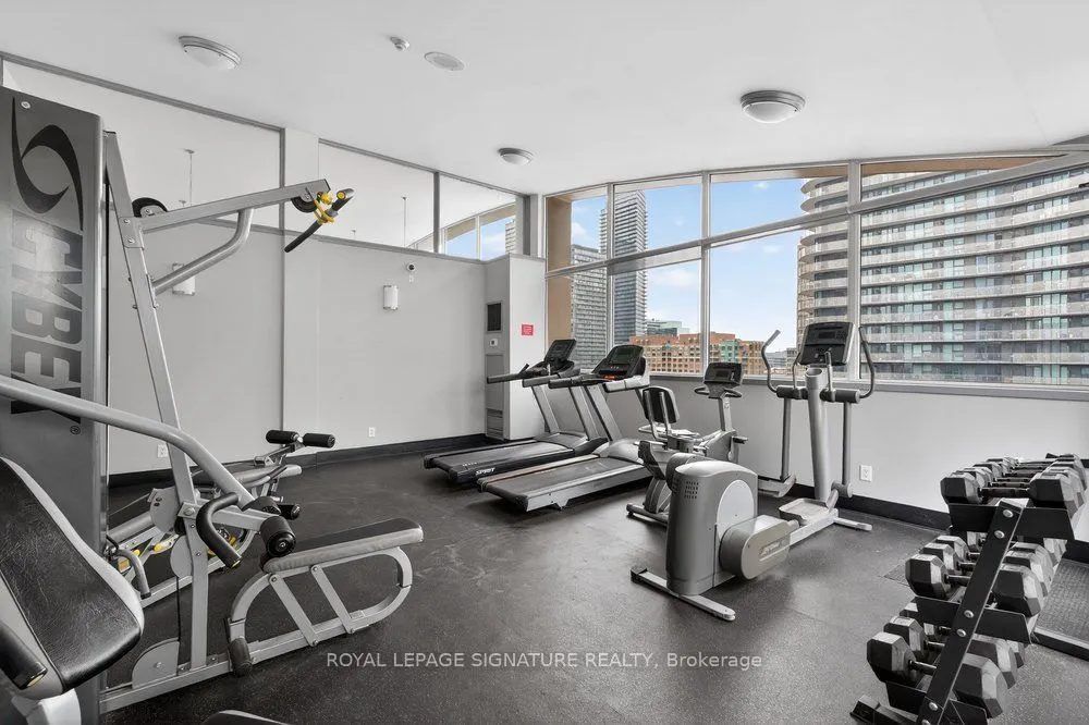 555 Yonge Street #707