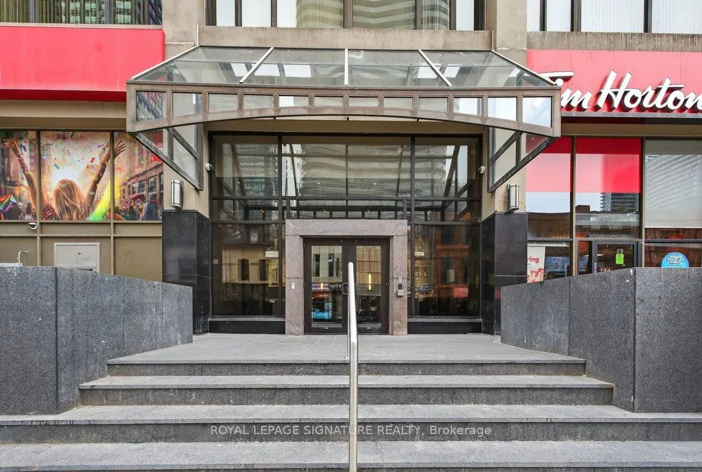 555 Yonge Street #707