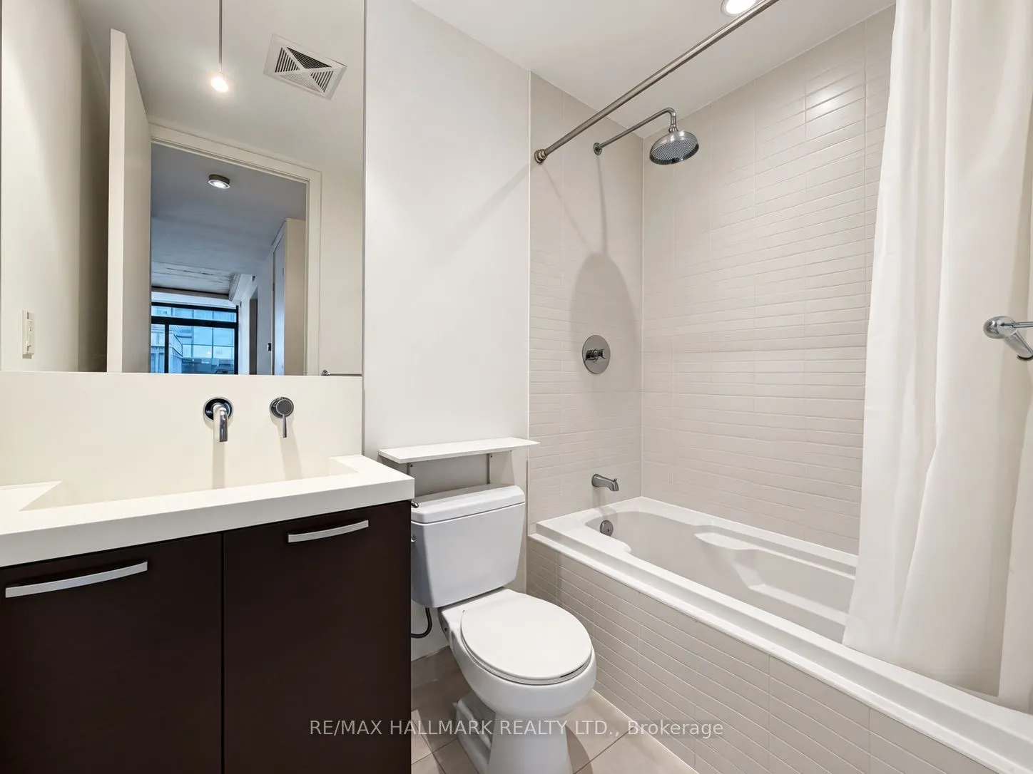 10 Morrison Street #807