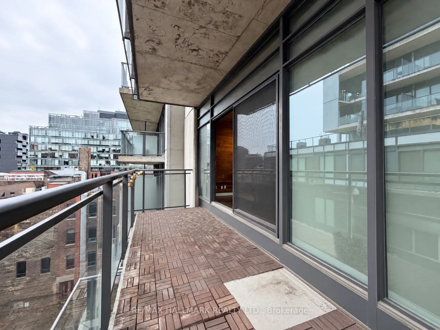10 Morrison Street #807