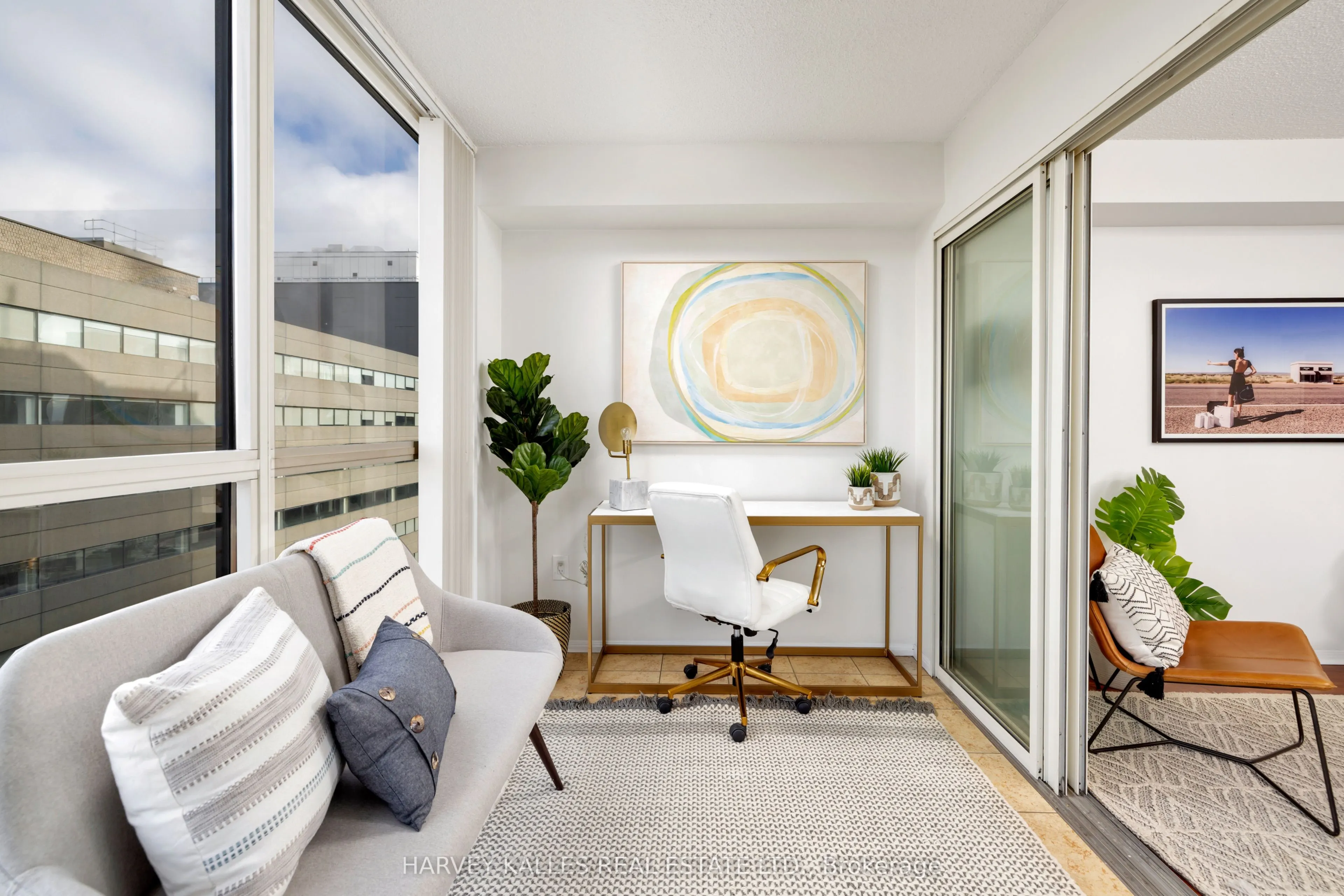 705 King Street W #1414