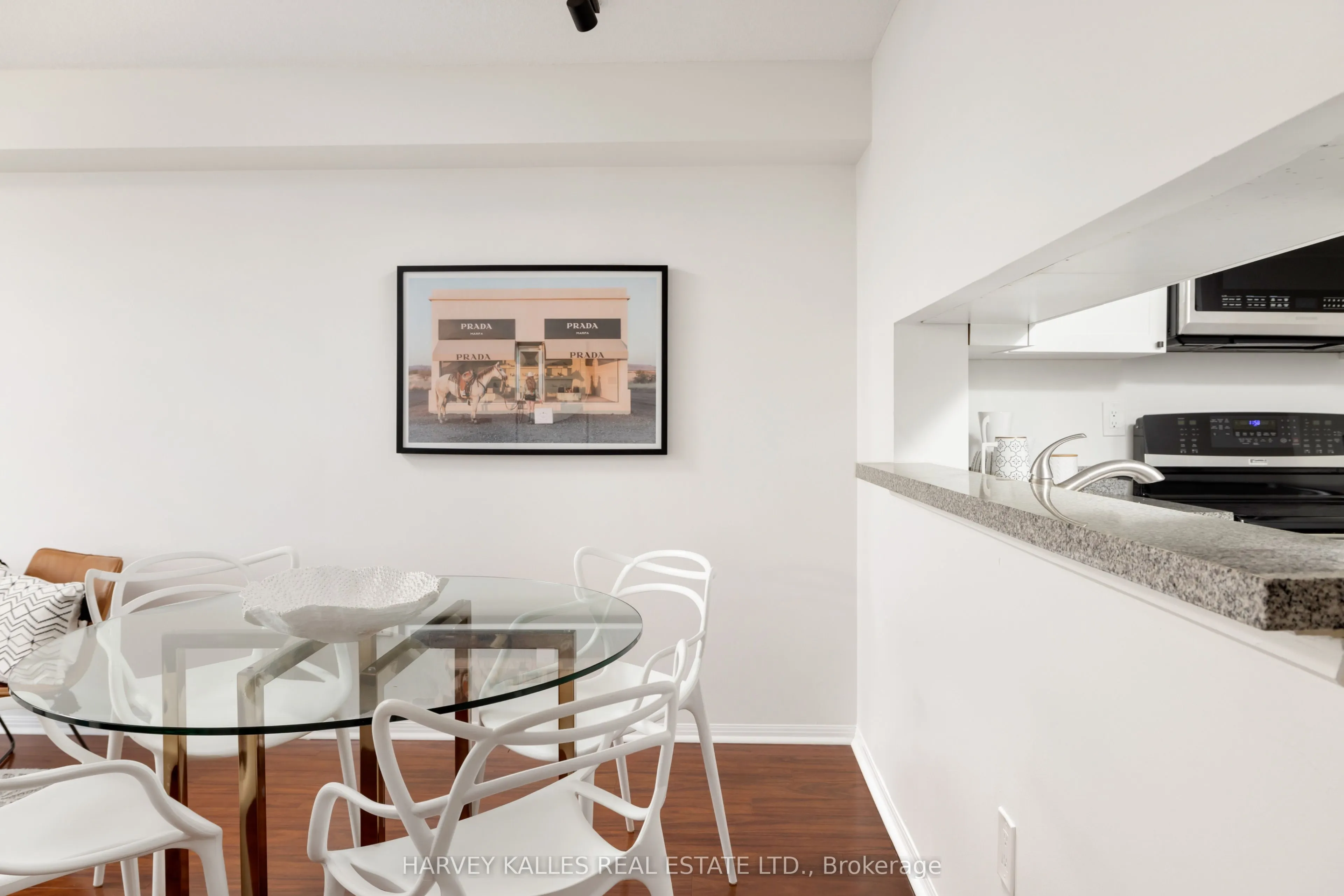 705 King Street W #1414