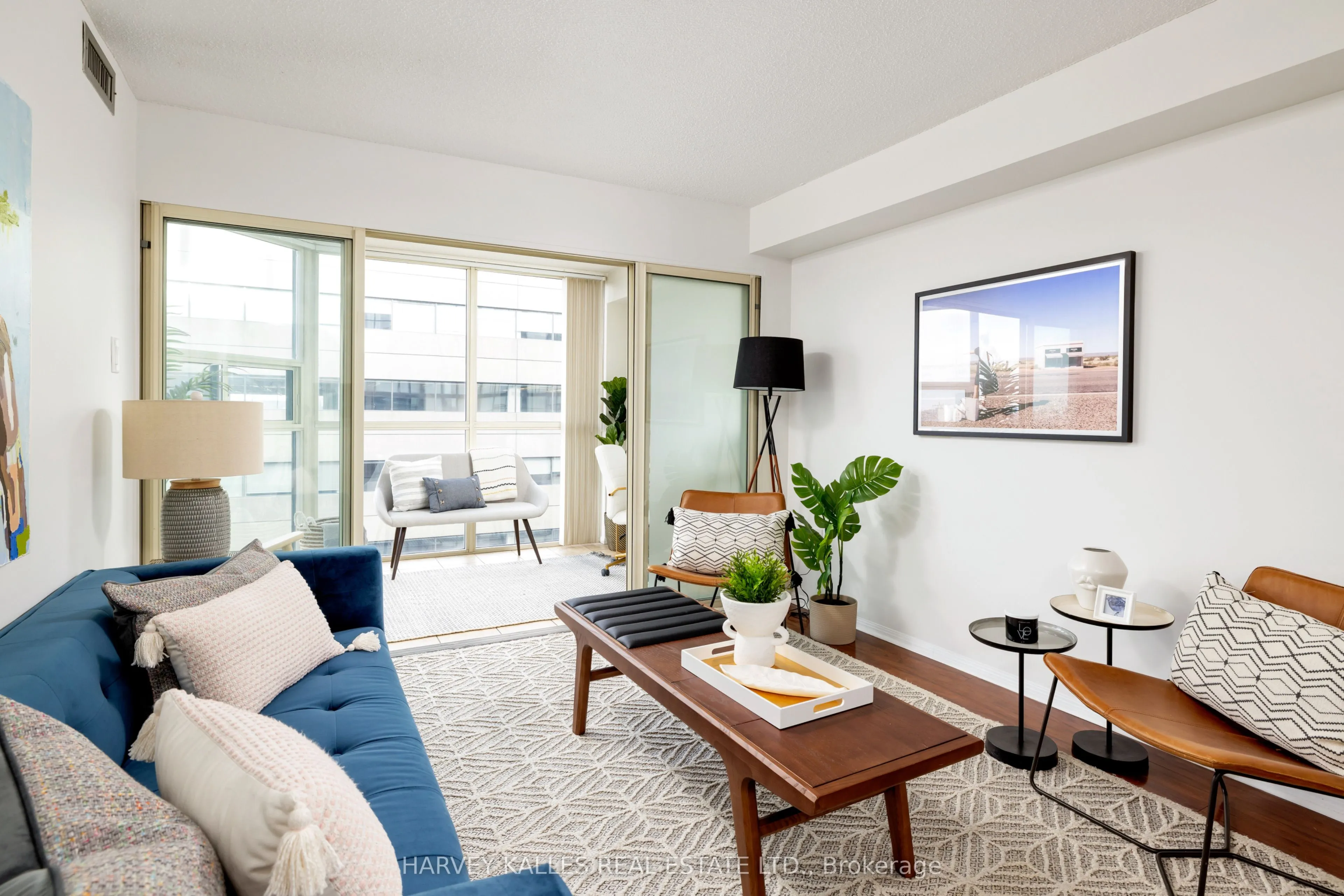 705 King Street W #1414