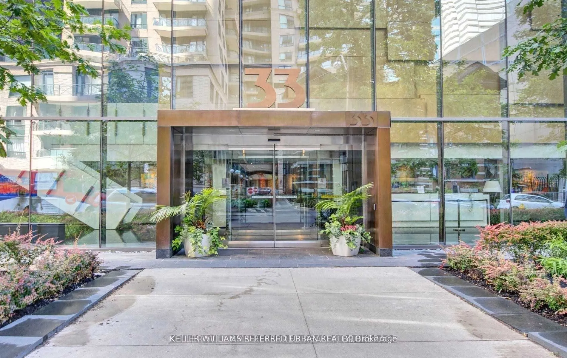 33 Charles Street E #3401