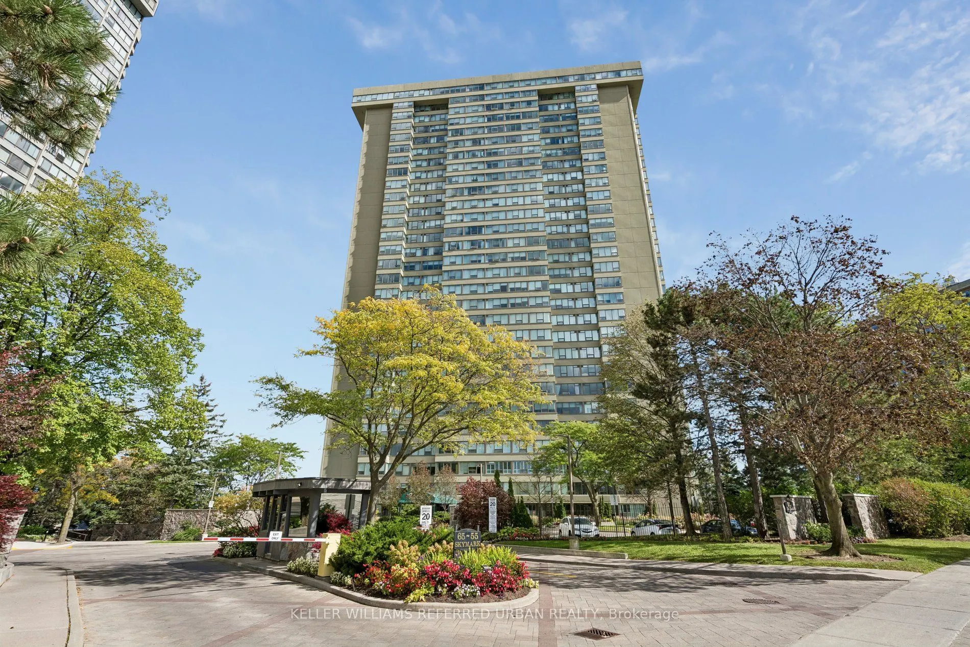 55 Skymark Drive #2107