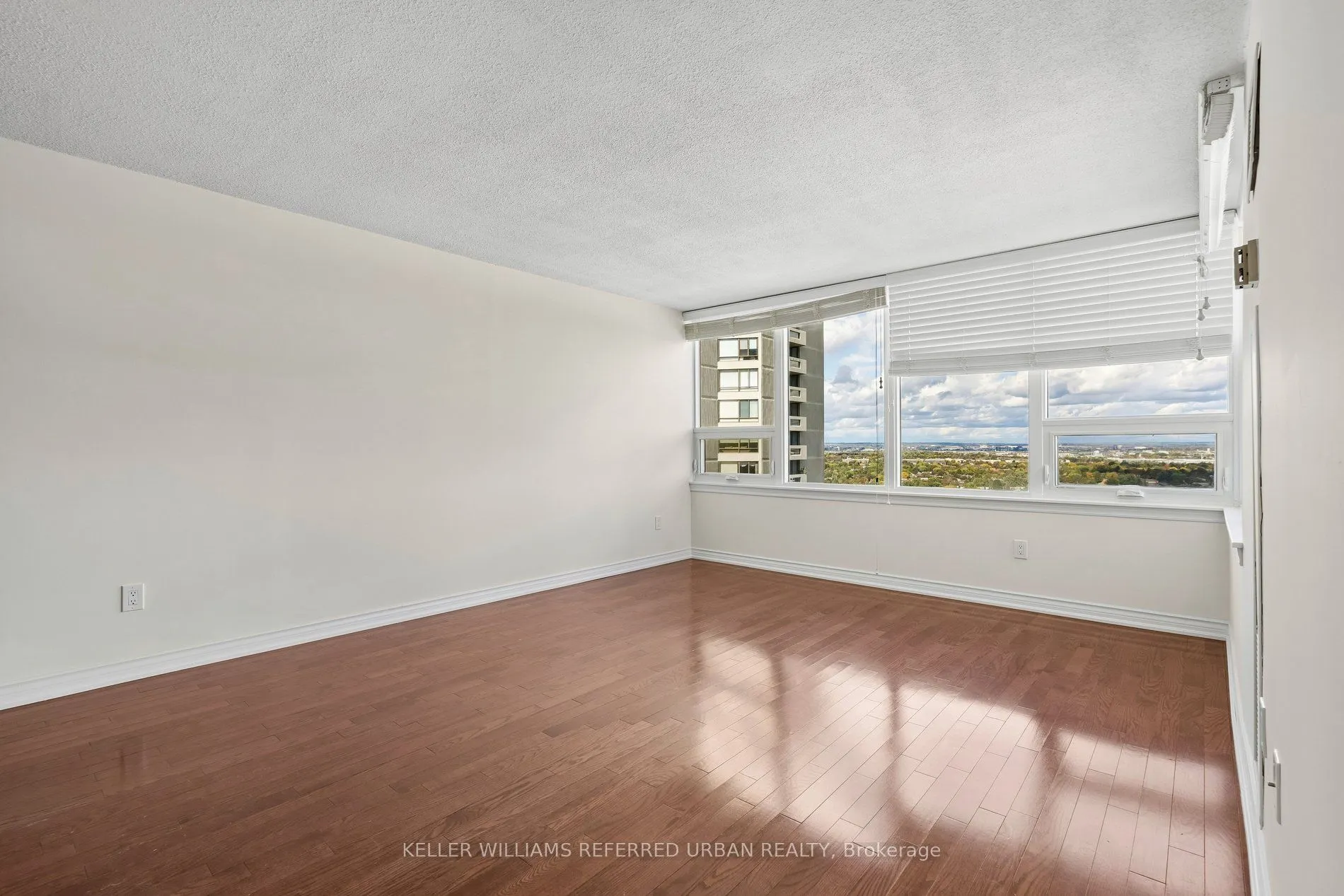 55 Skymark Drive #2107