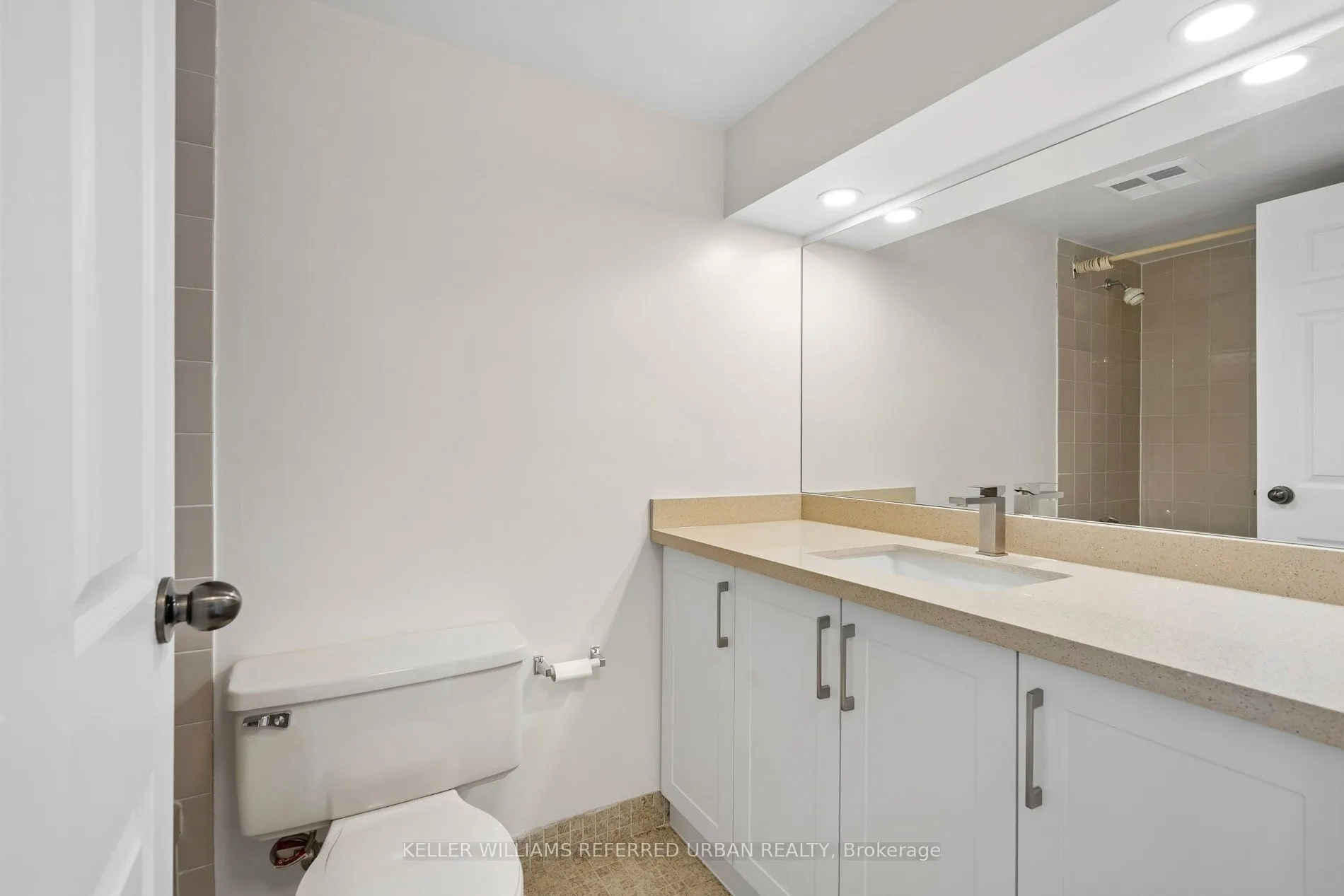 55 Skymark Drive #2107