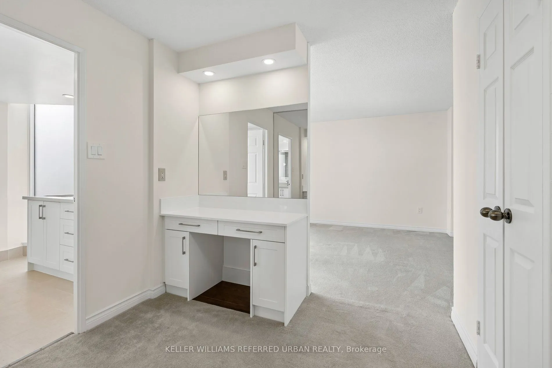 55 Skymark Drive #2107