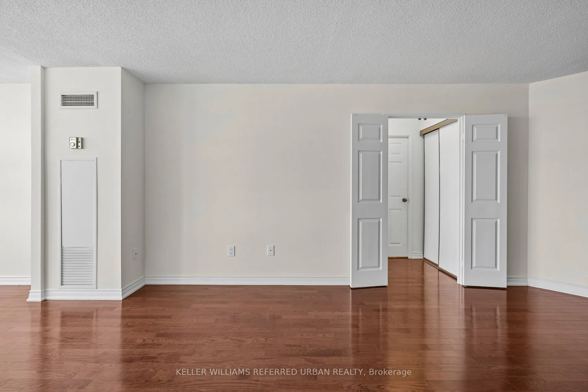 55 Skymark Drive #2107