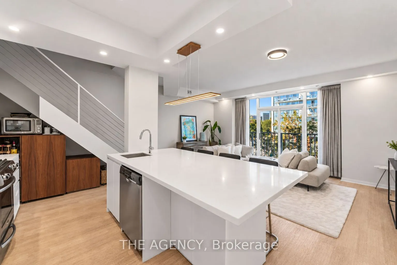 38 Stadium Road #667