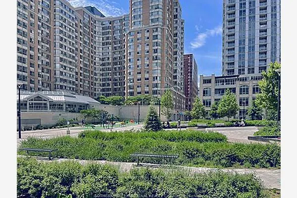 711 Bay Street #1715