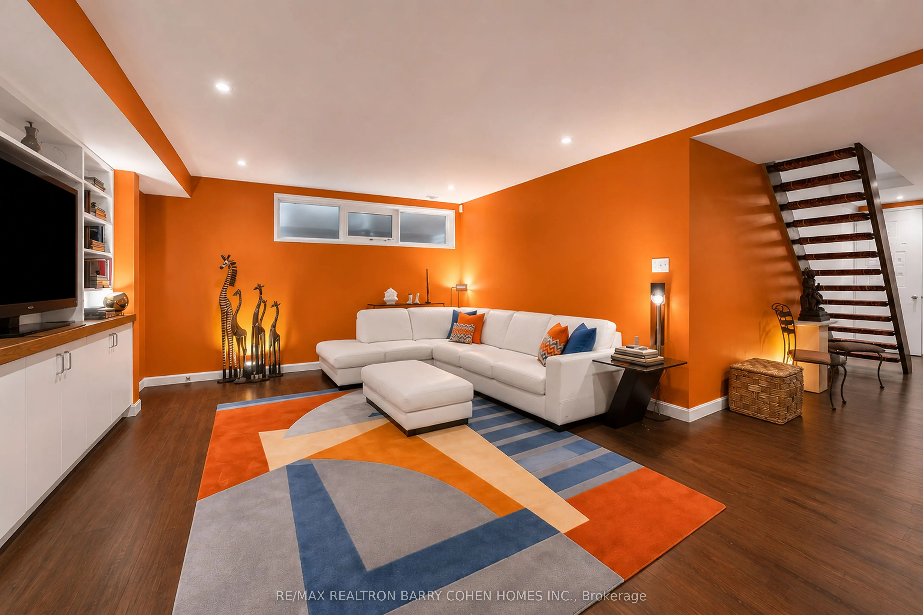 428 Russell Hill Road